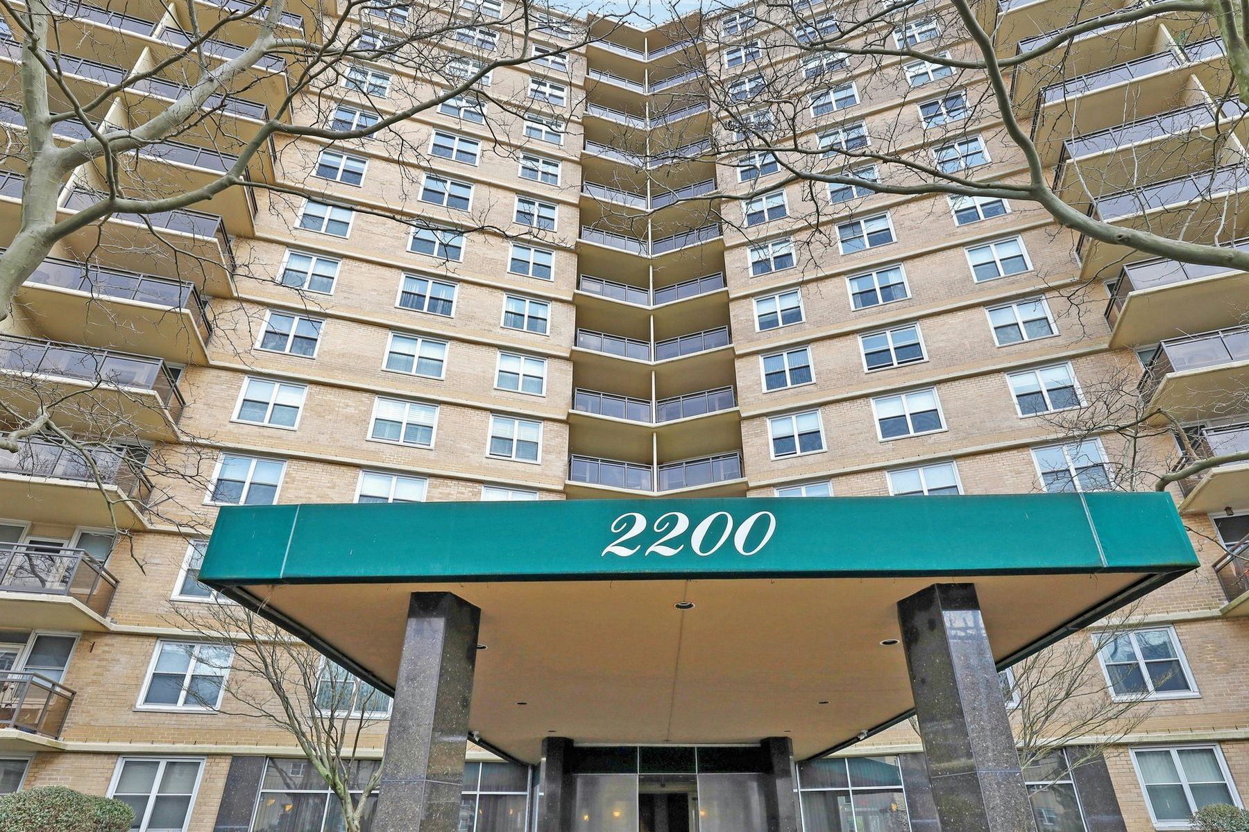 2200 North Central Road #3U