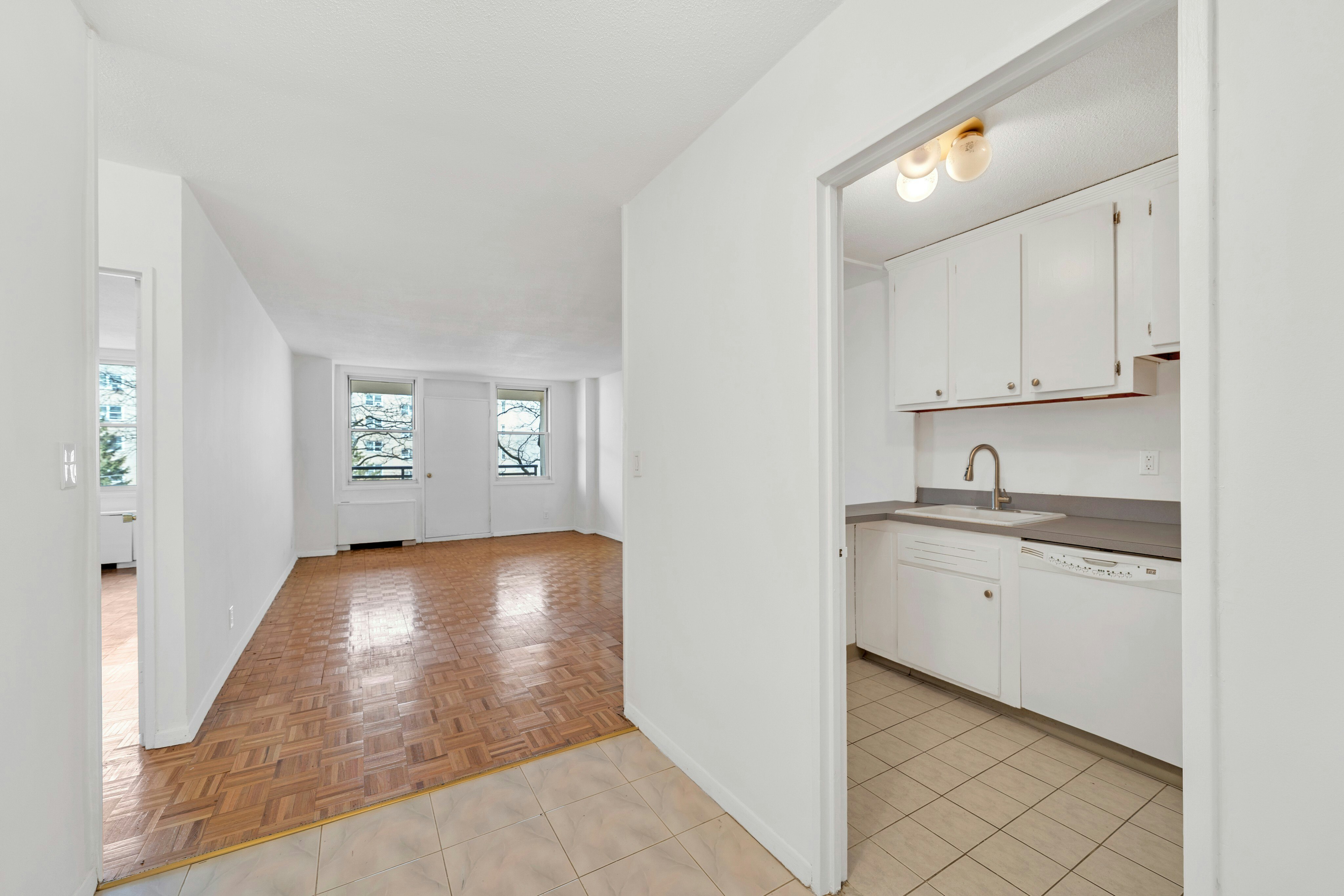 2200 North Central Road #3U