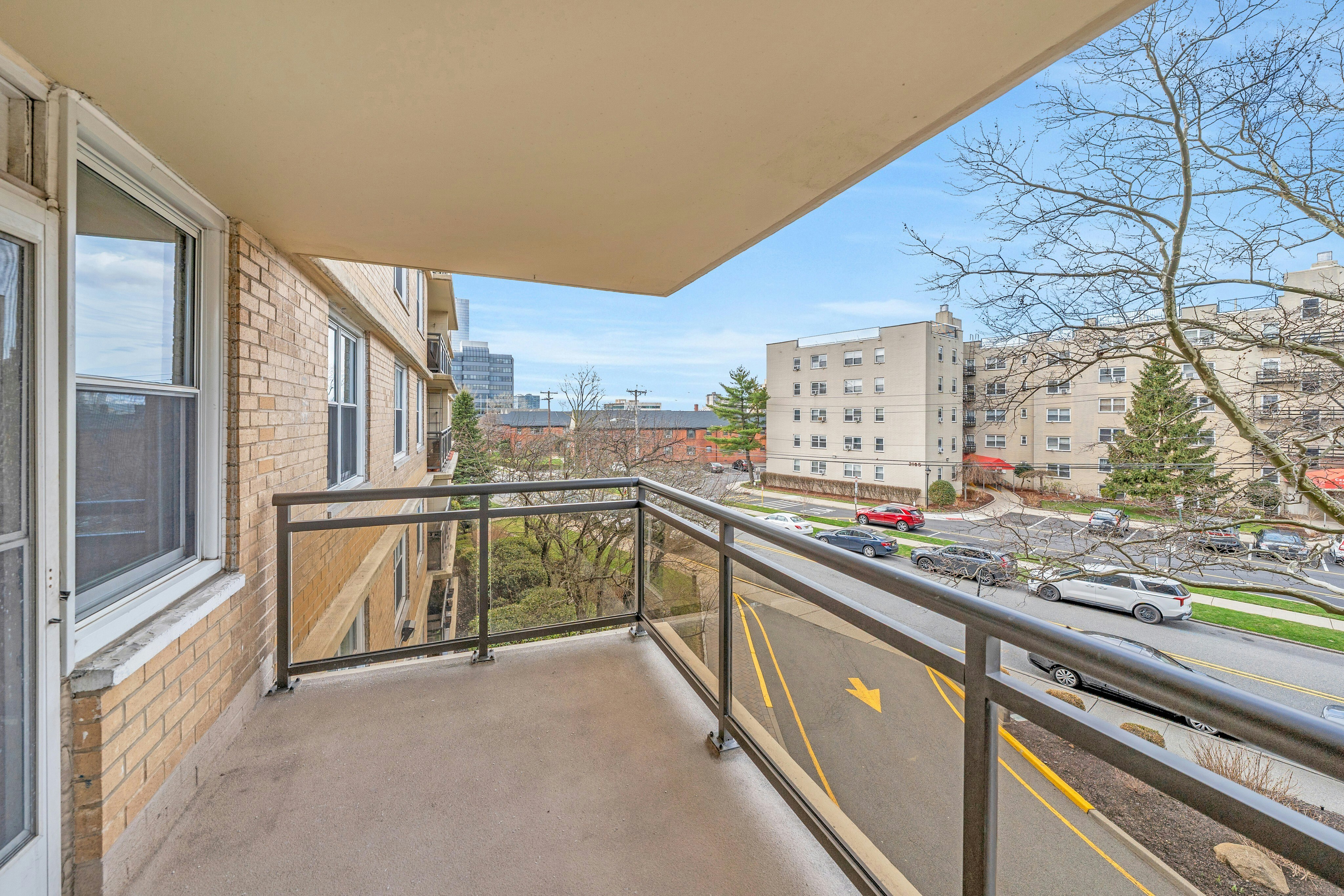2200 North Central Road #3U