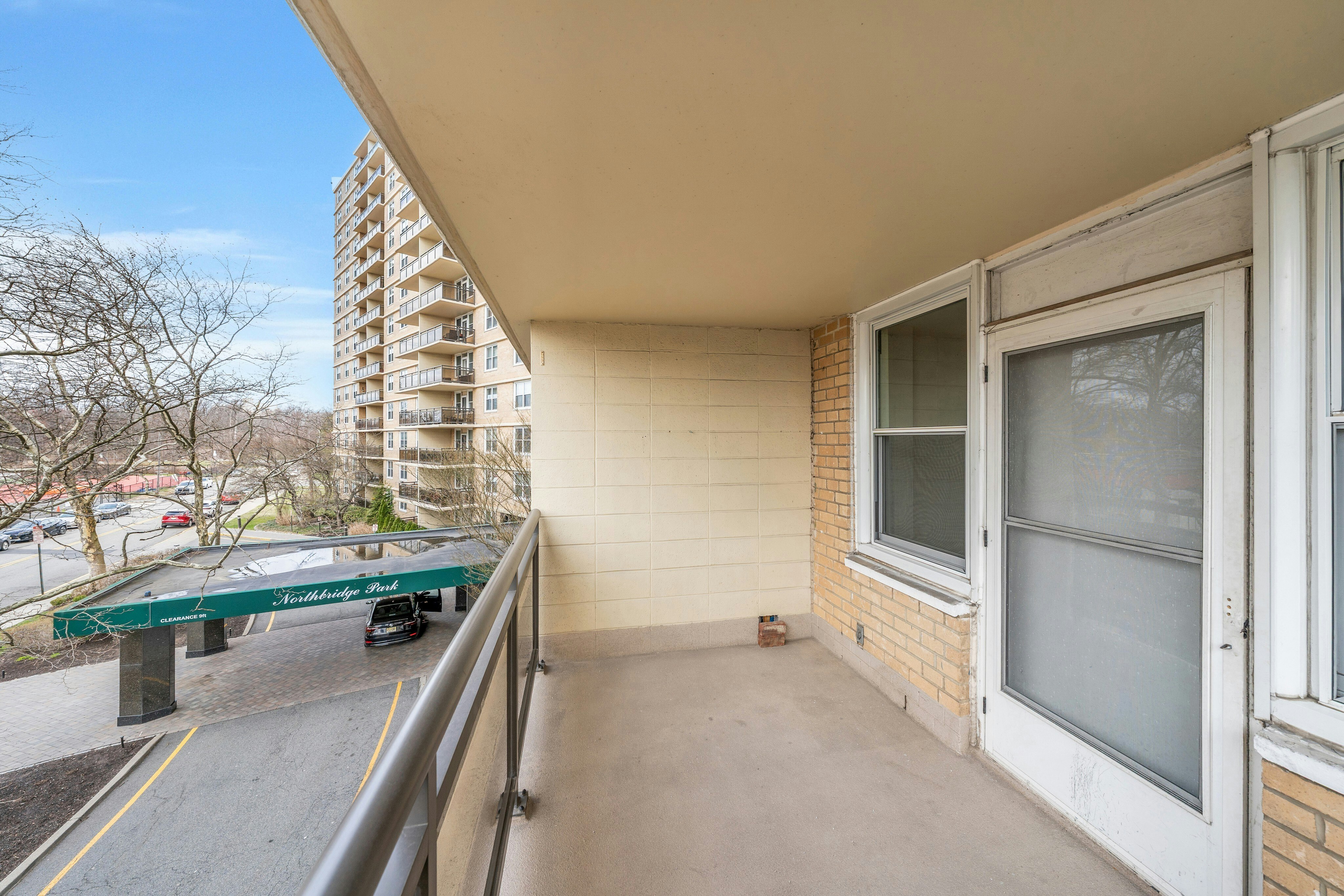 2200 North Central Road #3U