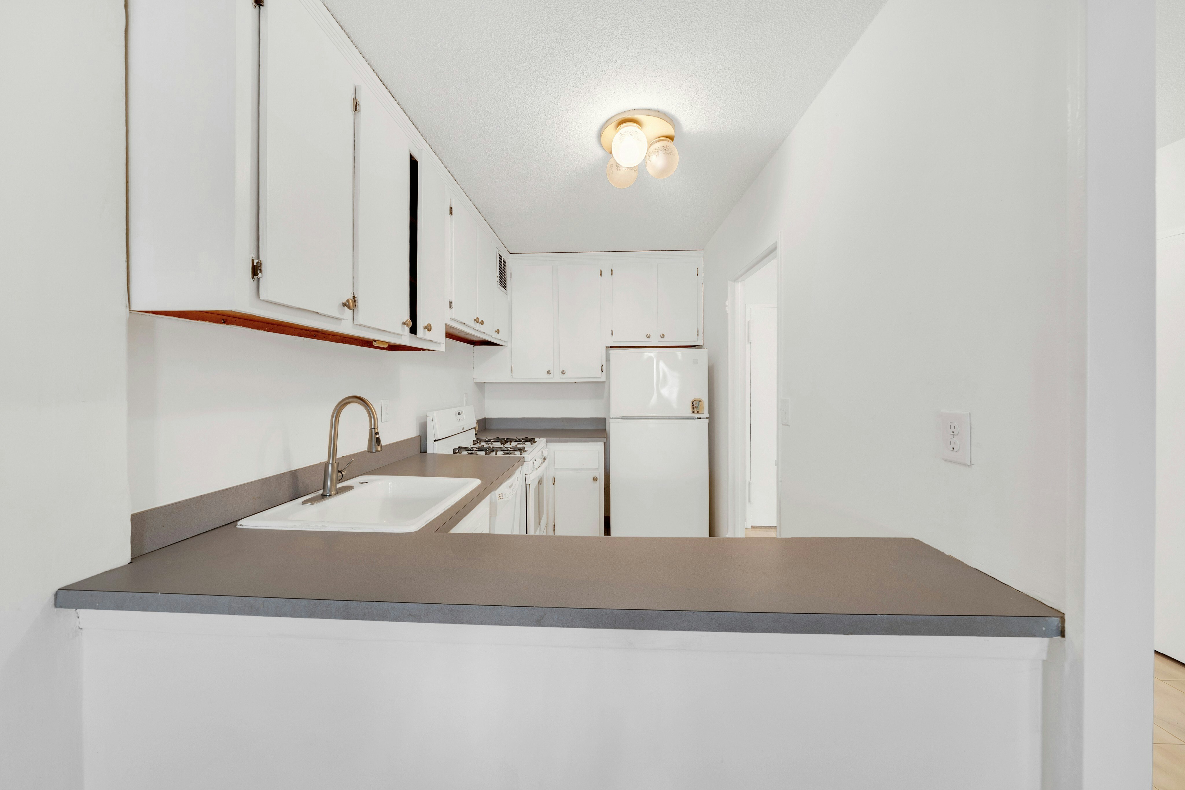 2200 North Central Road #3U