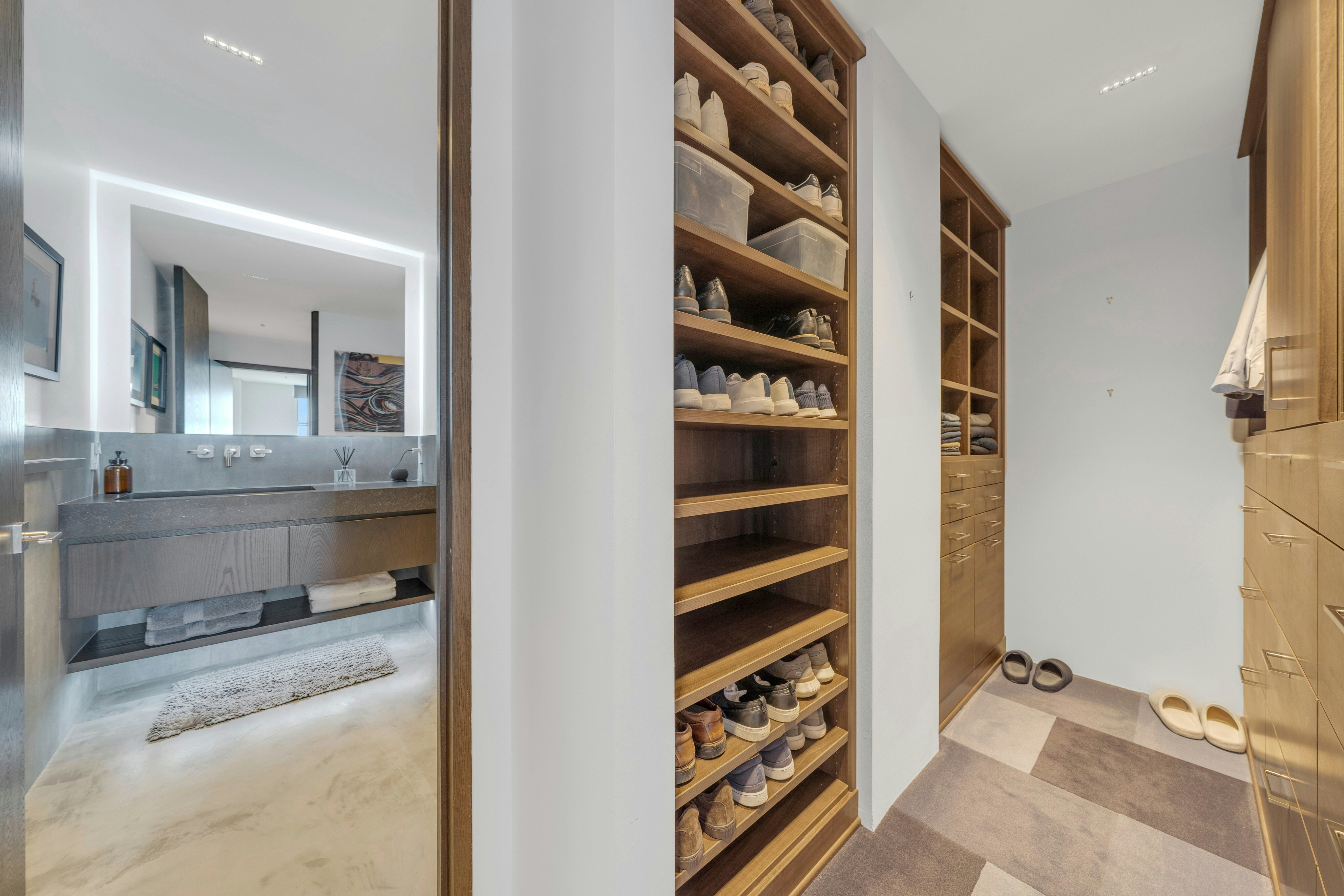 2200 North Central Road 15G