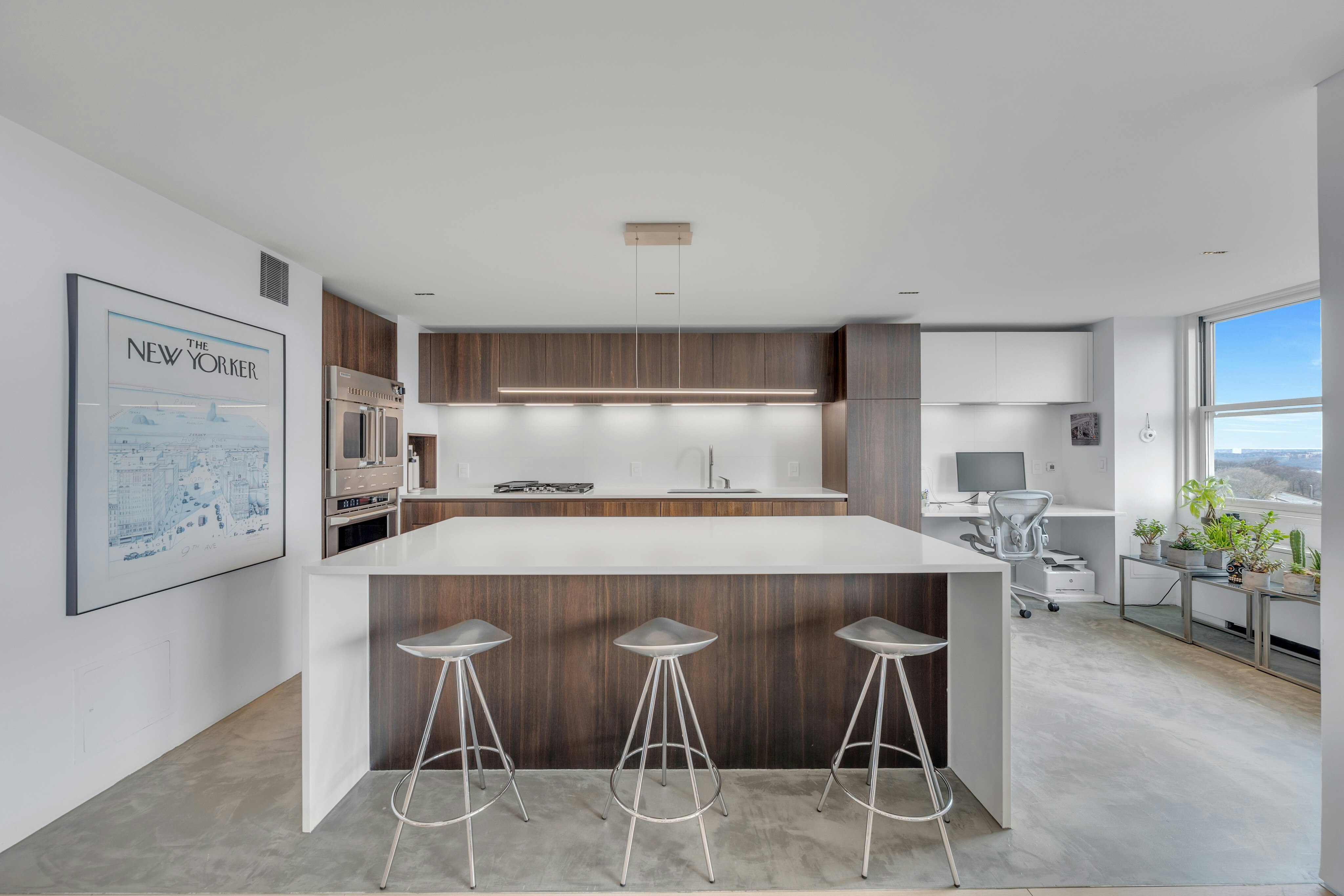 2200 North Central Road 15G