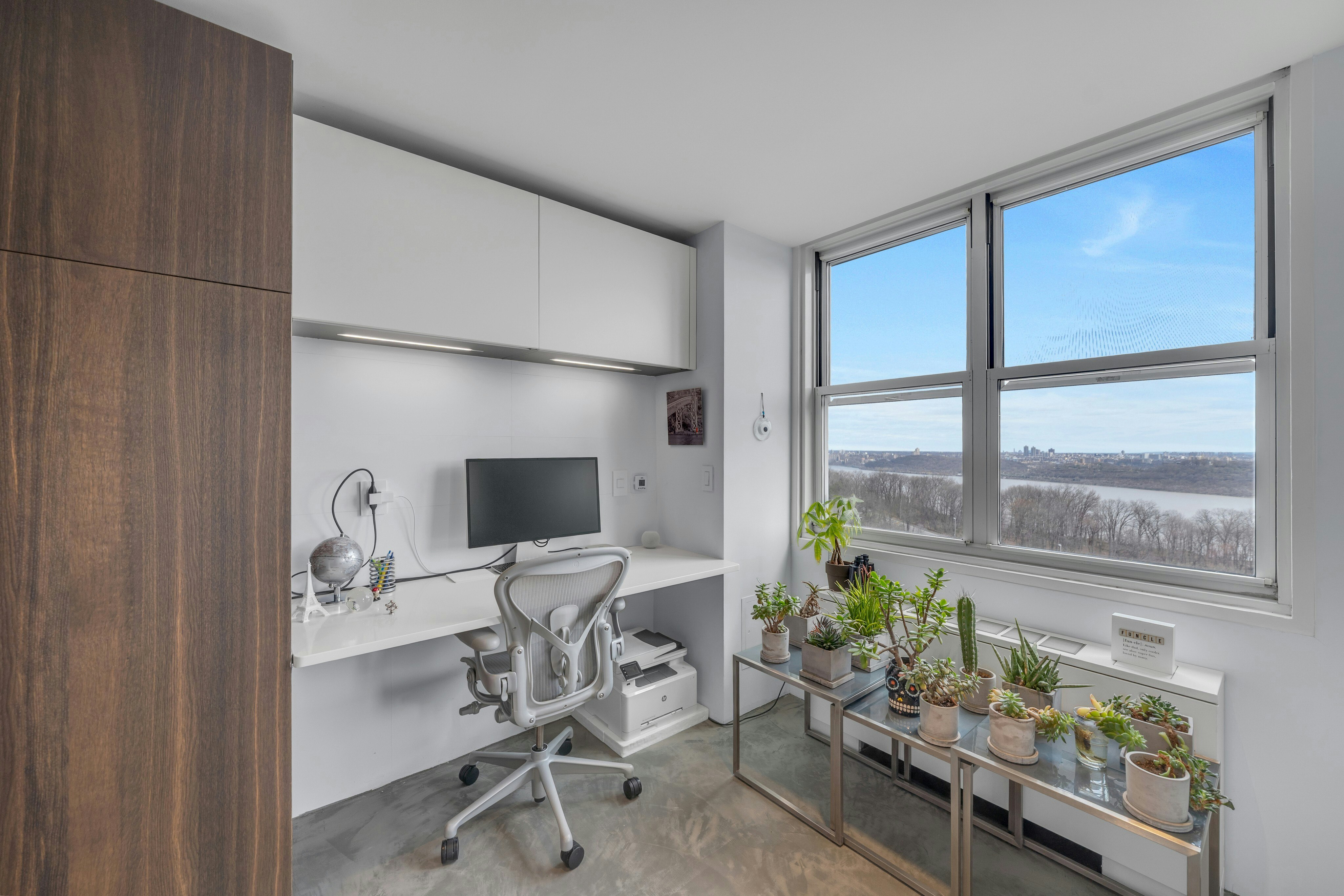 2200 North Central Road 15G