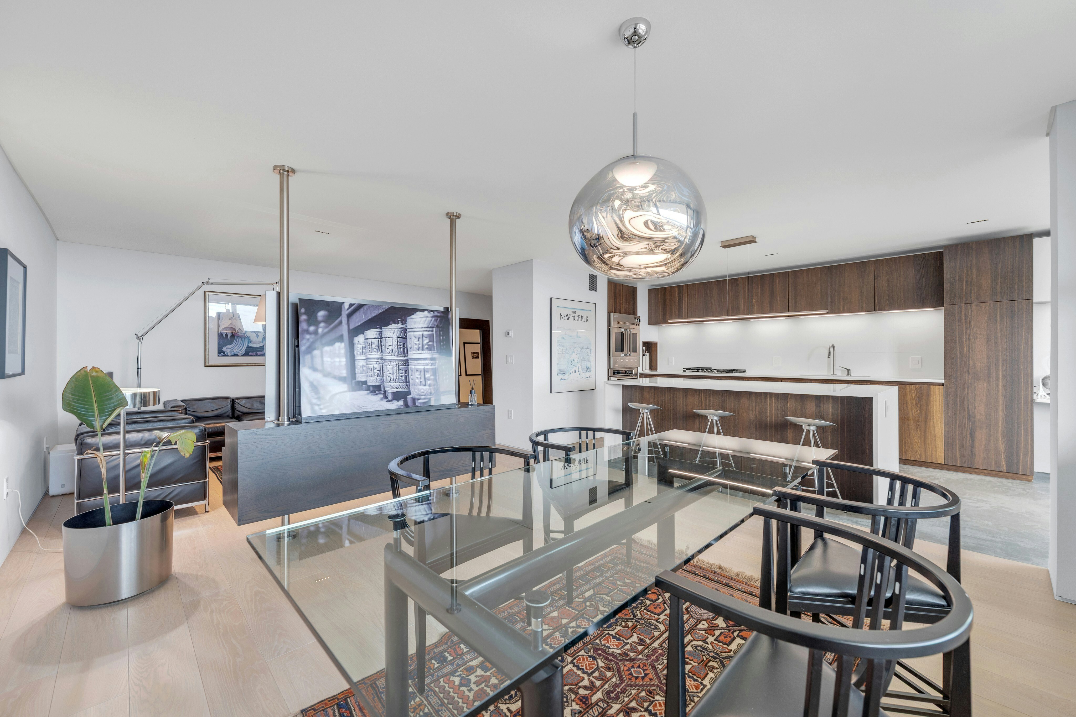 2200 North Central Road 15G