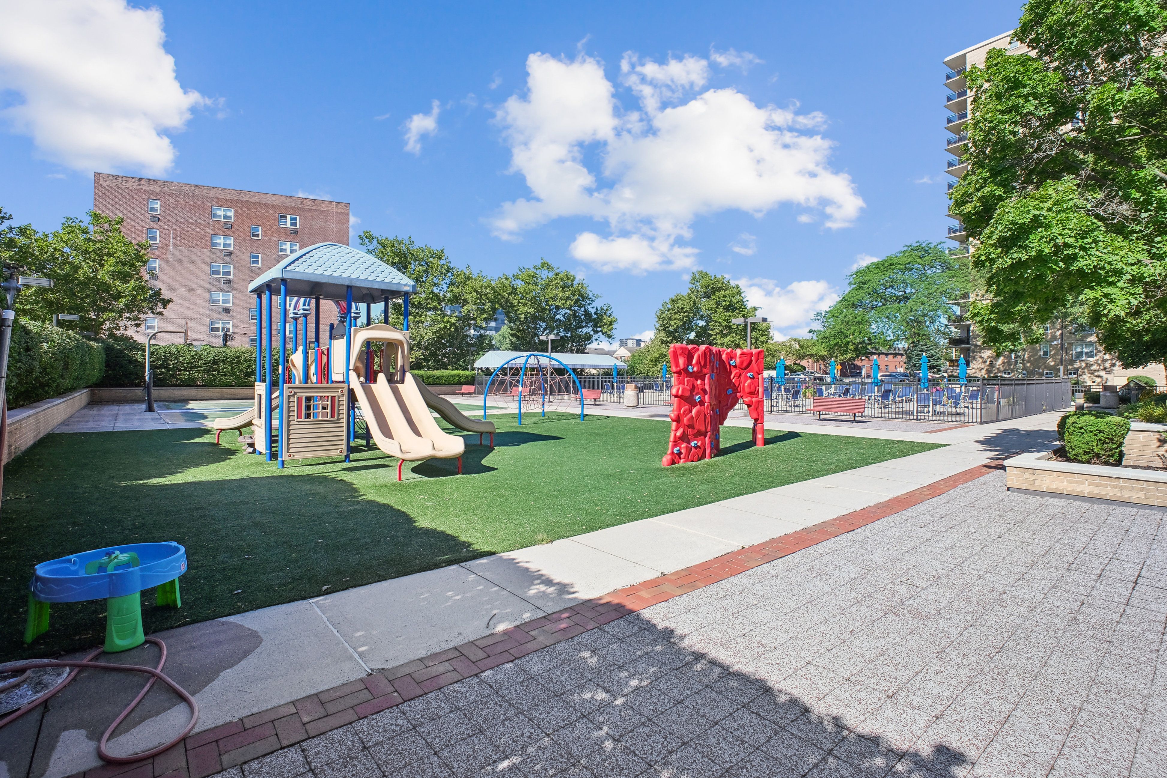 2200 North Central Road 15G