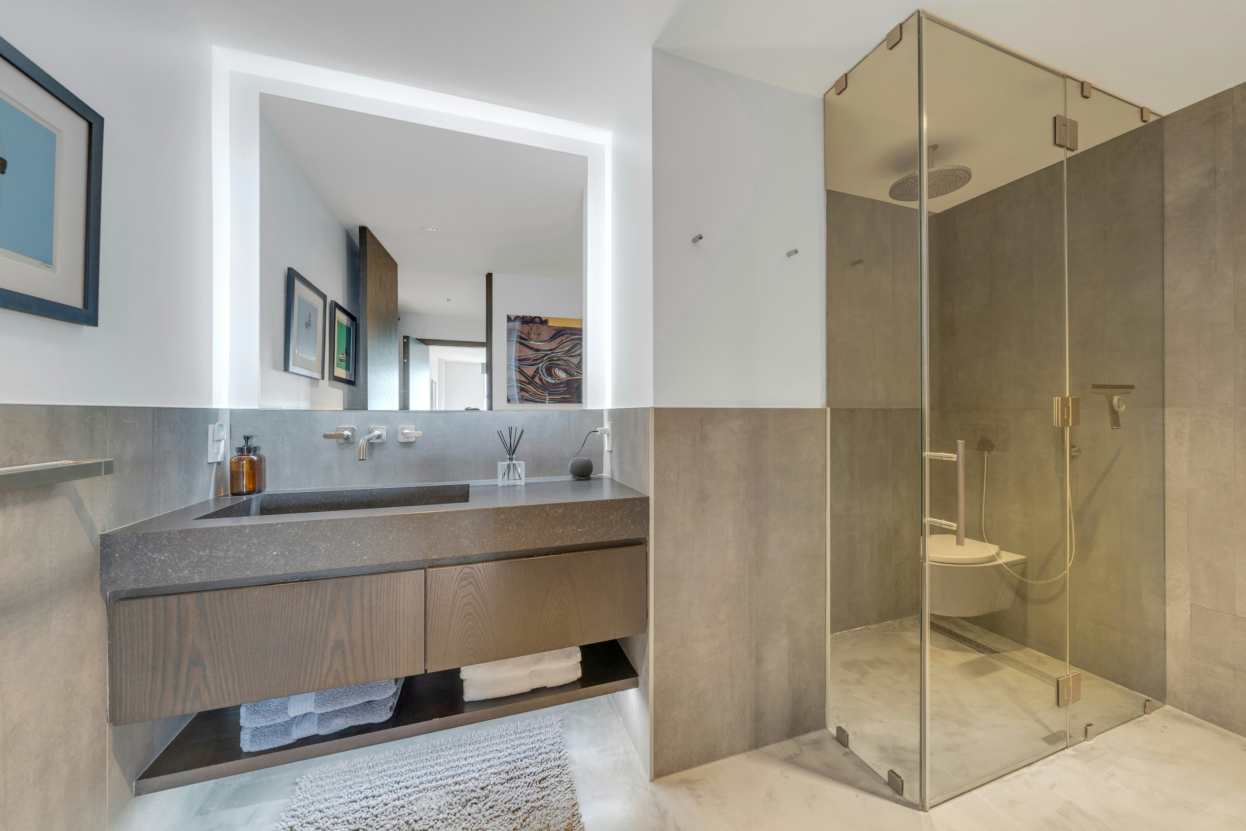 2200 North Central Road 15G