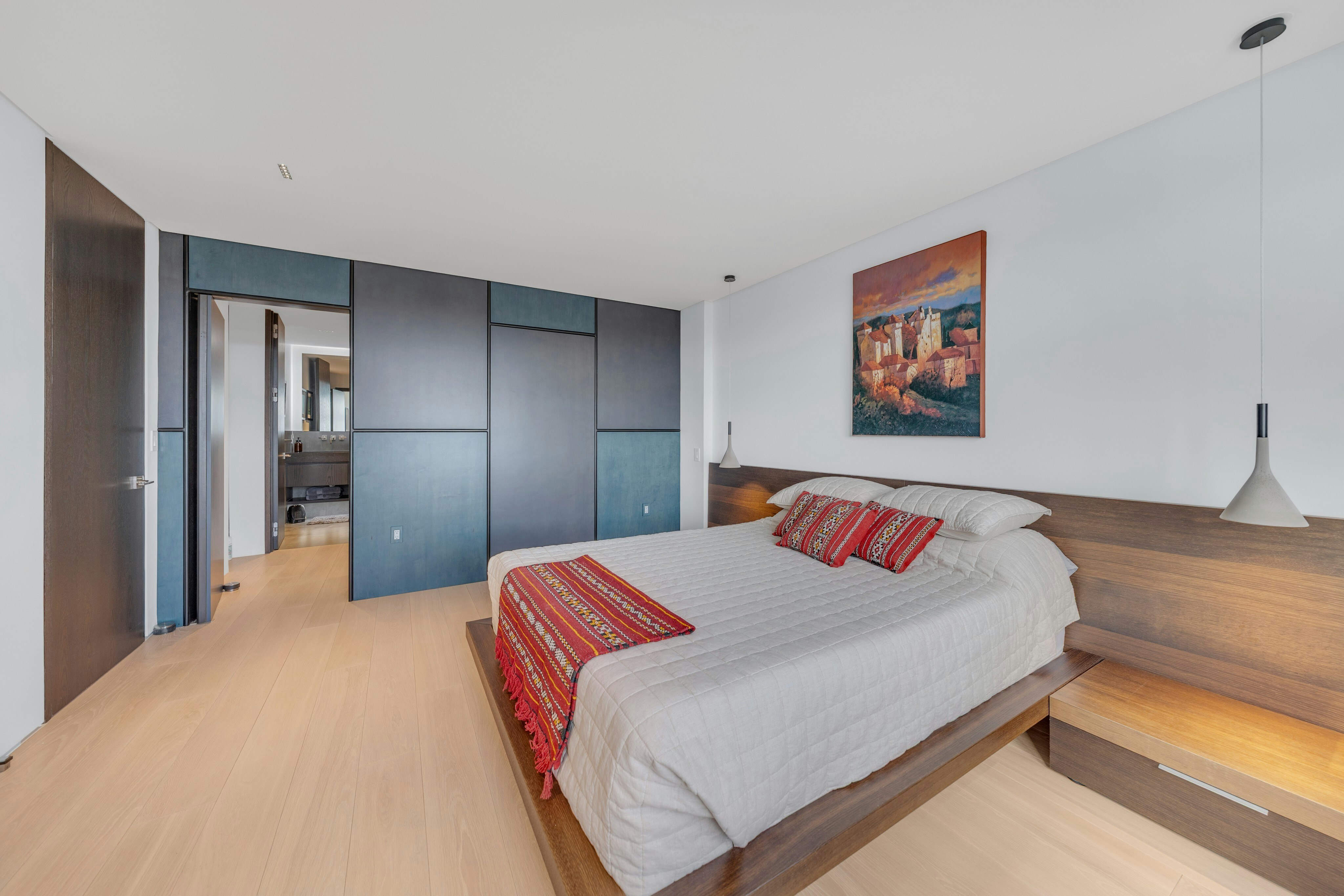 2200 North Central Road 15G