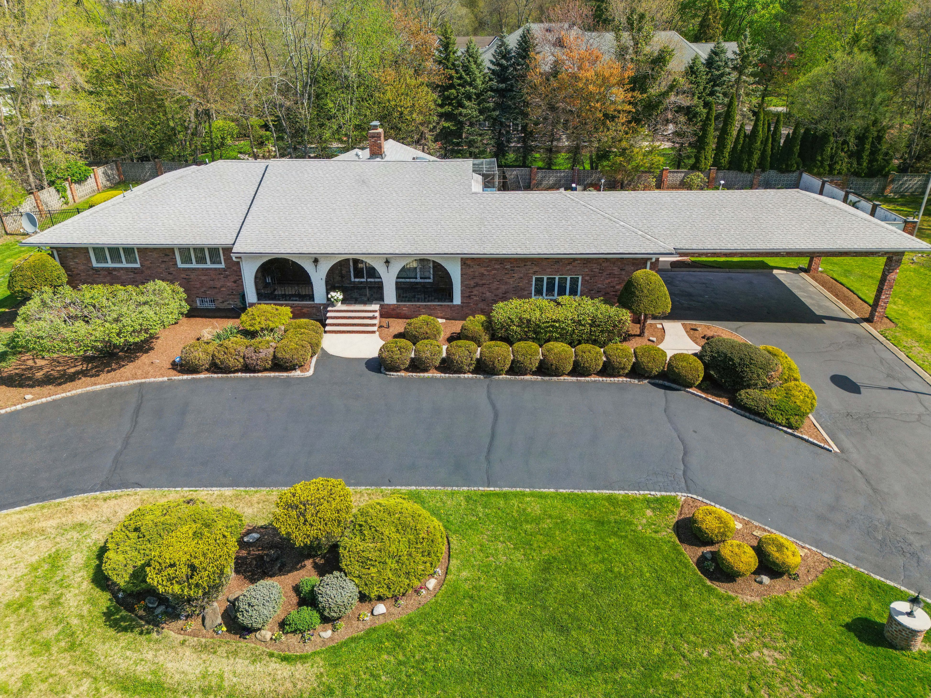 35 Grandview Avenue 