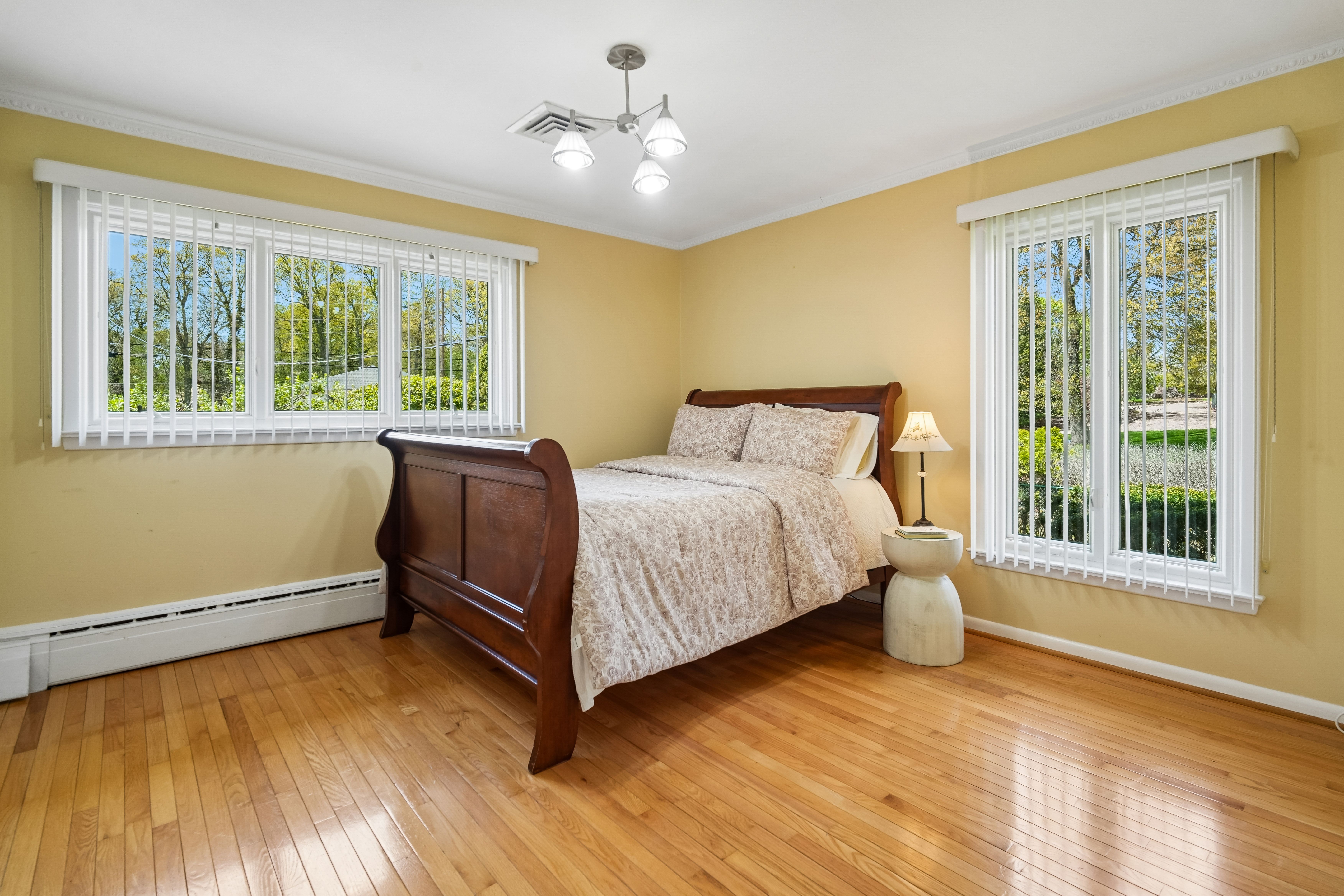 35 Grandview Avenue 
