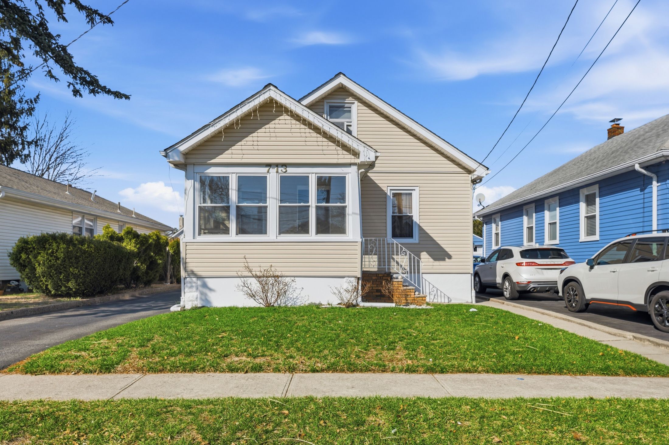 7-13 Henderson Boulevard 