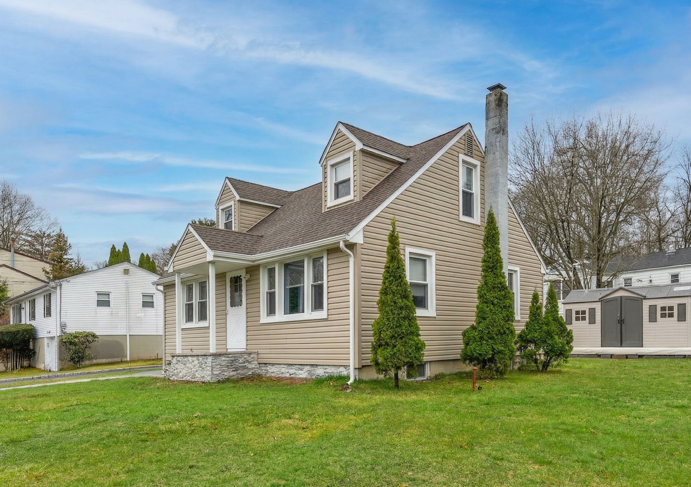 34 Lakeview Avenue 
