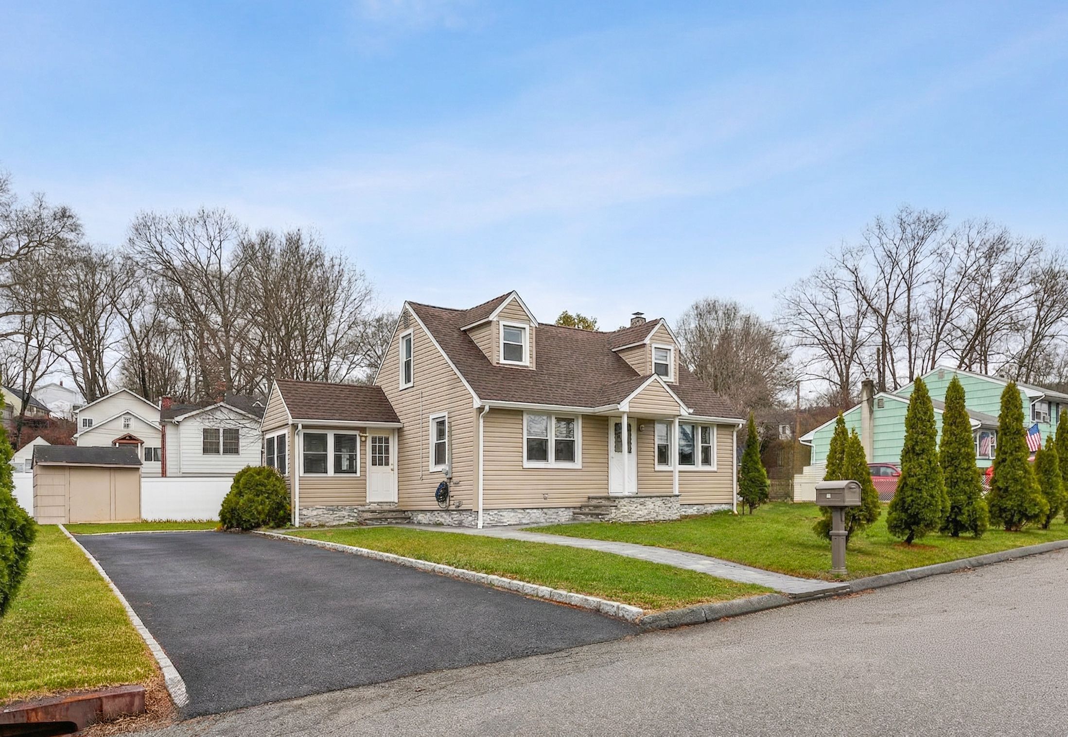 34 Lakeview Avenue 