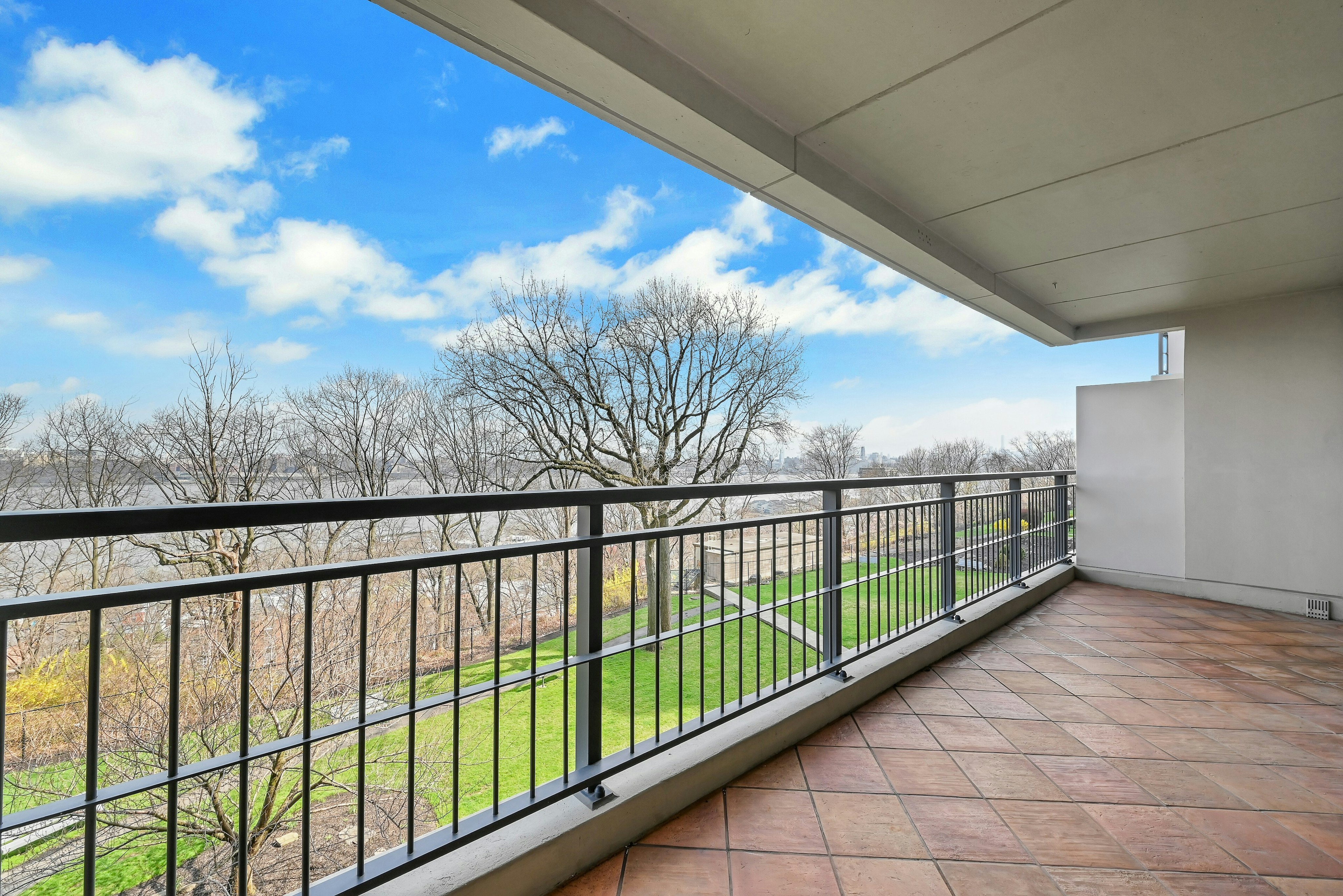 4 Horizon Road North G5