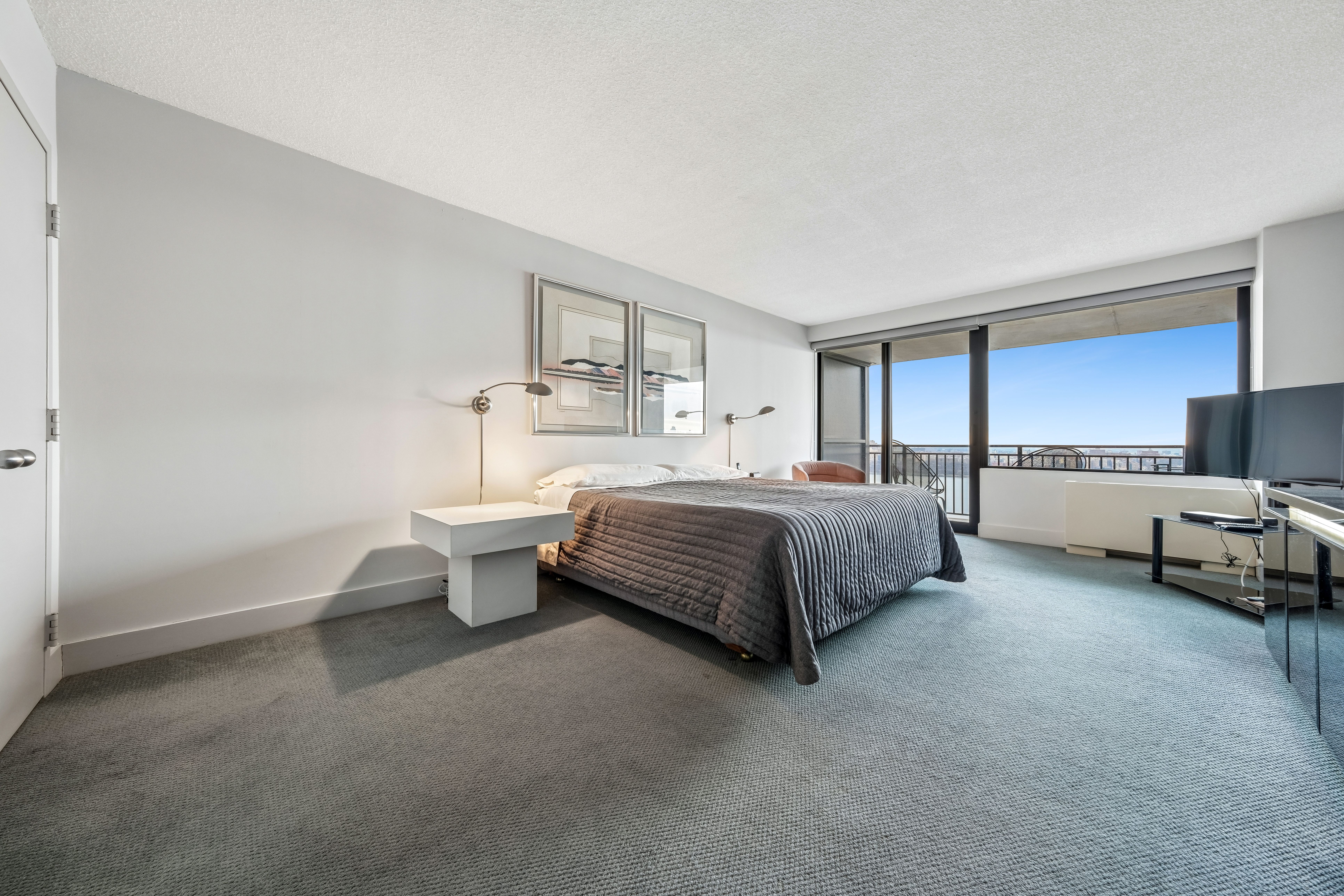 1500 Palisade Avenue #14F