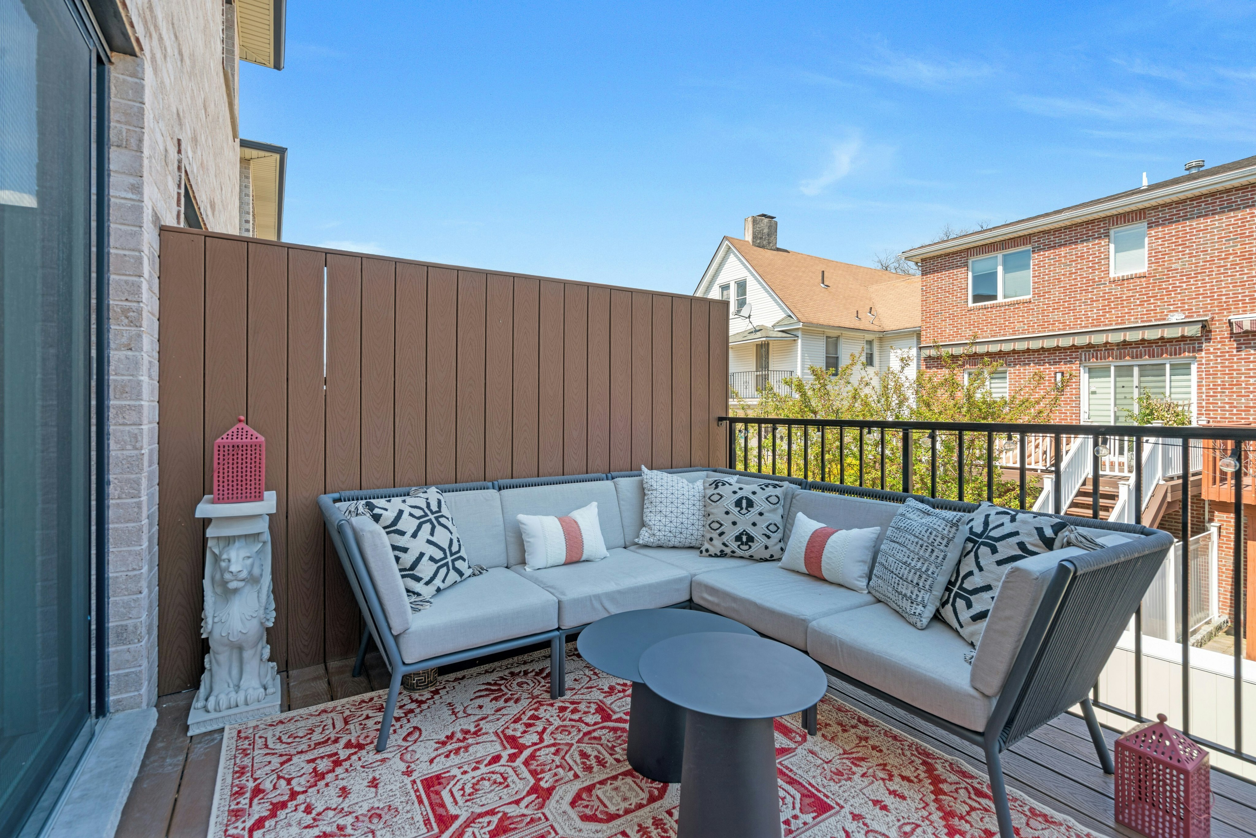 387 Lincoln Avenue 