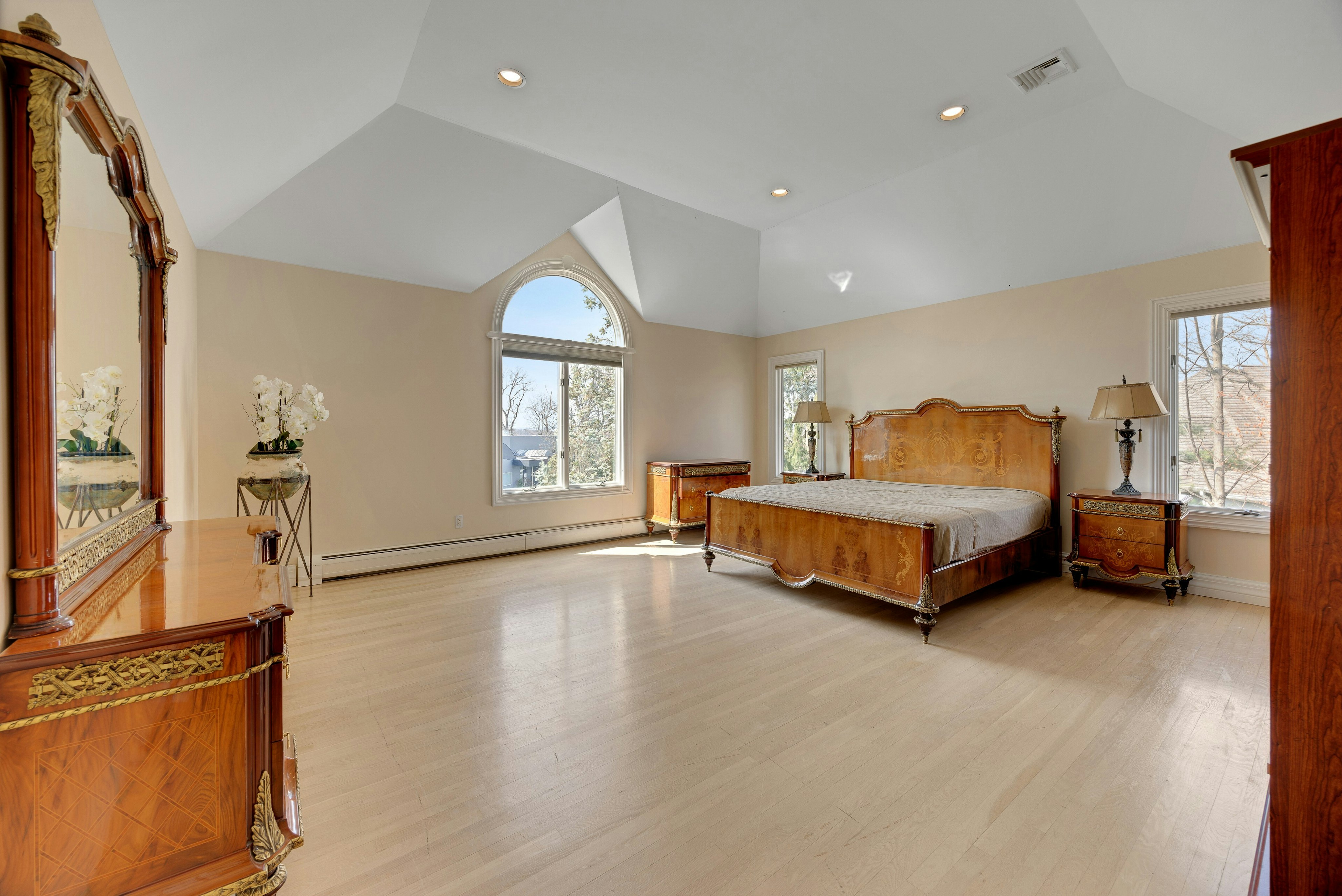 718 High Woods Drive 