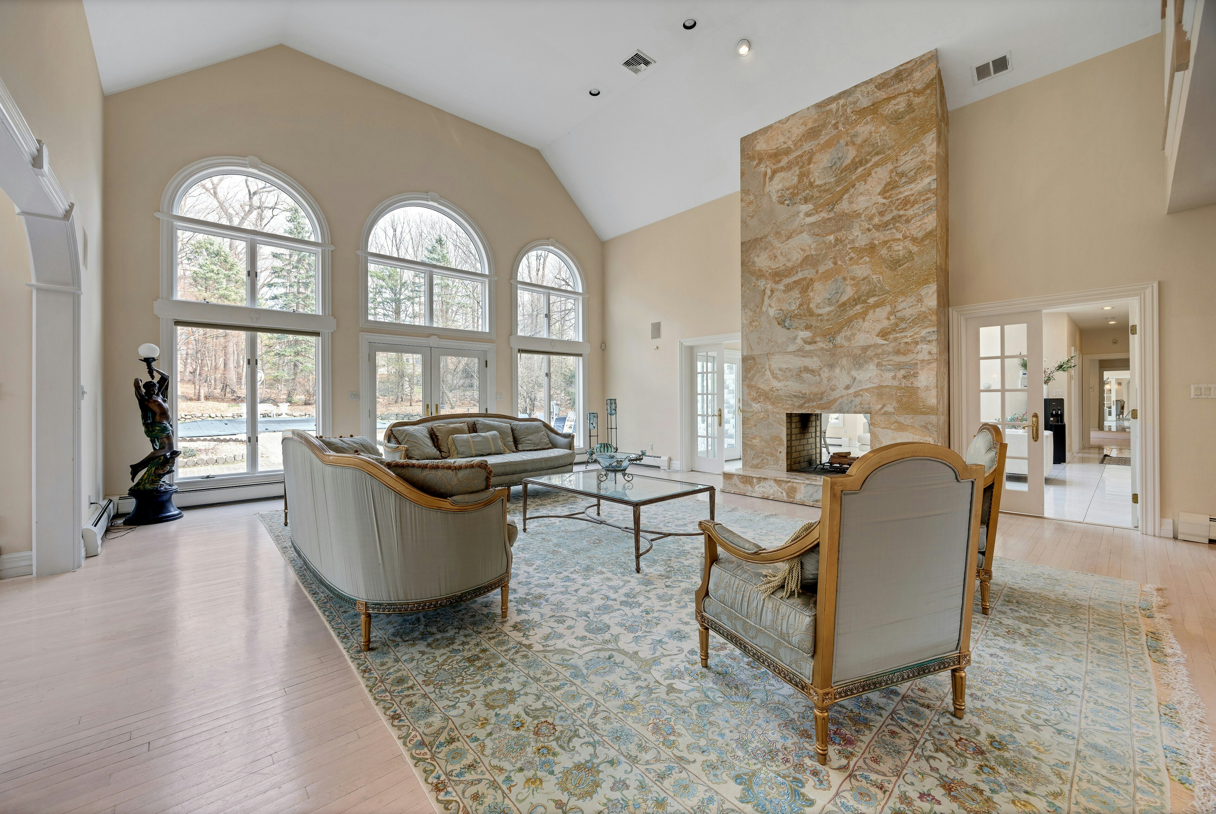 718 High Woods Drive 