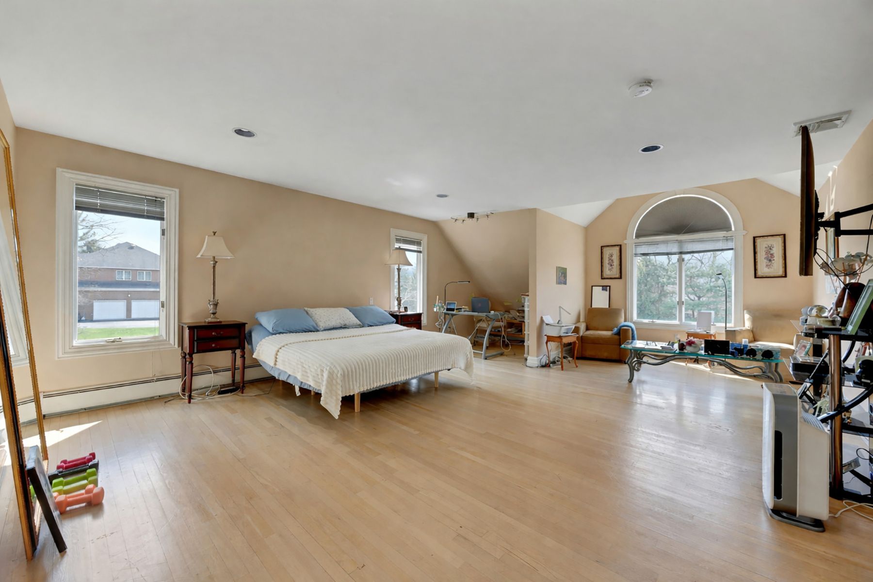 718 High Woods Drive 