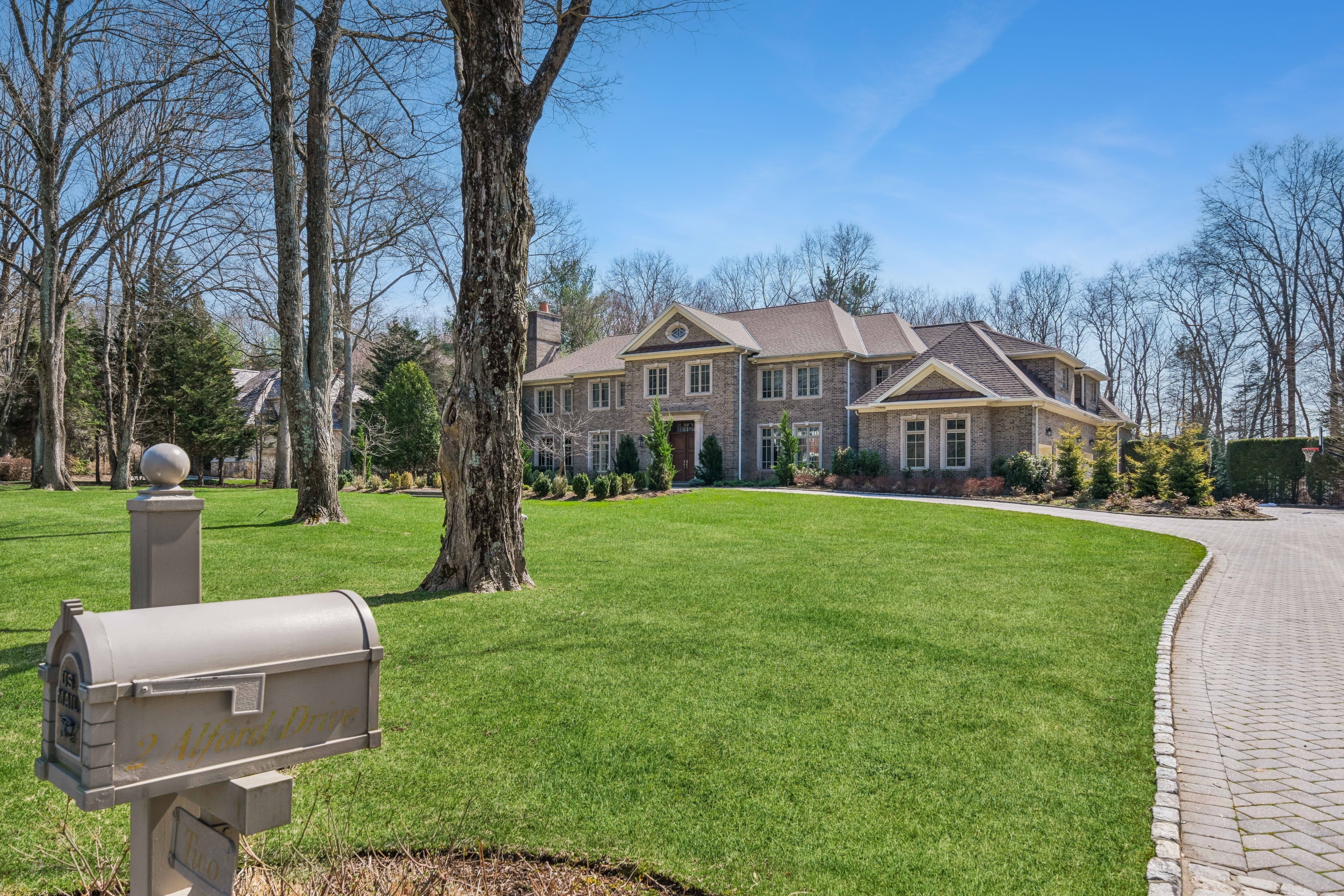 2 Alford Drive 