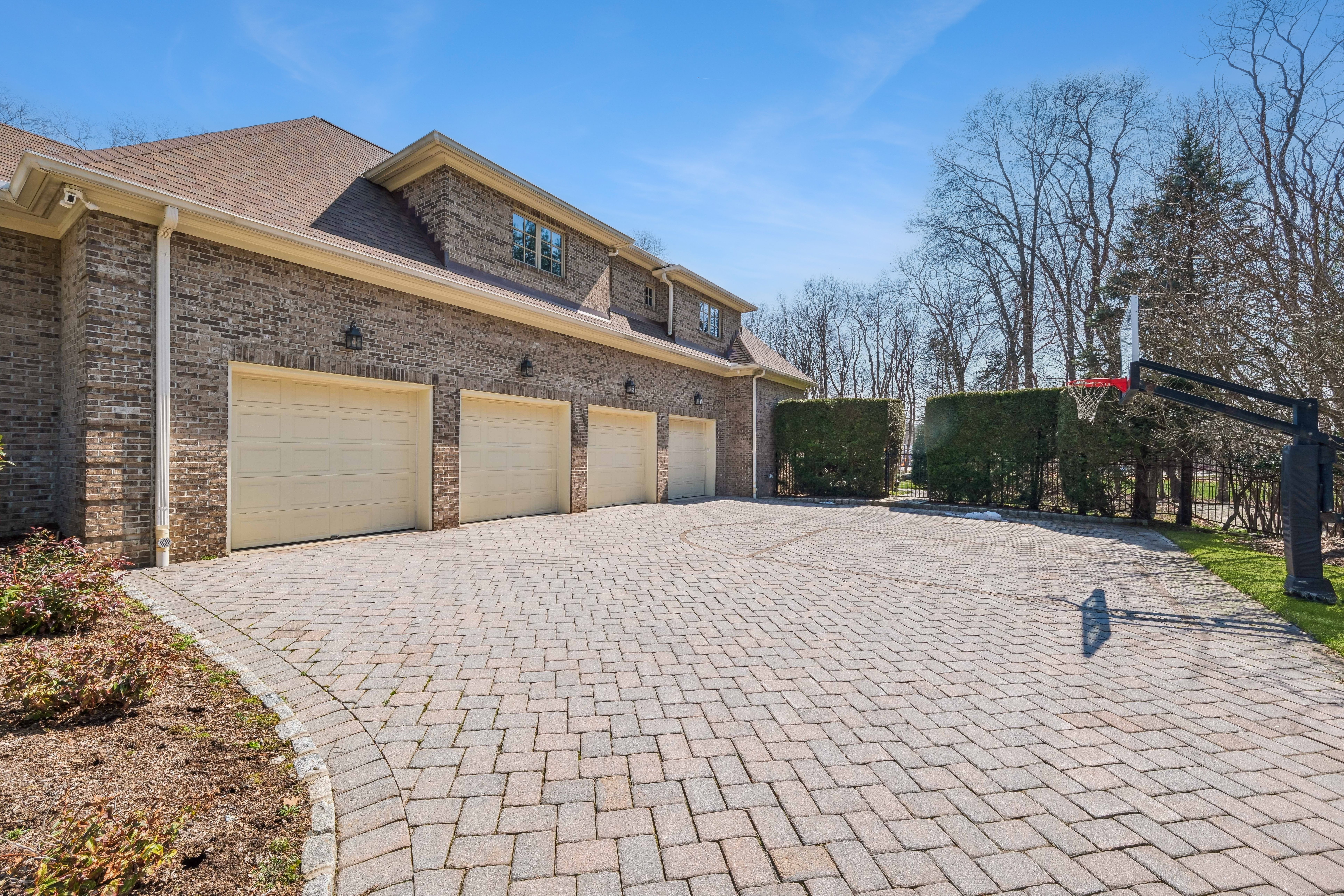 2 Alford Drive 