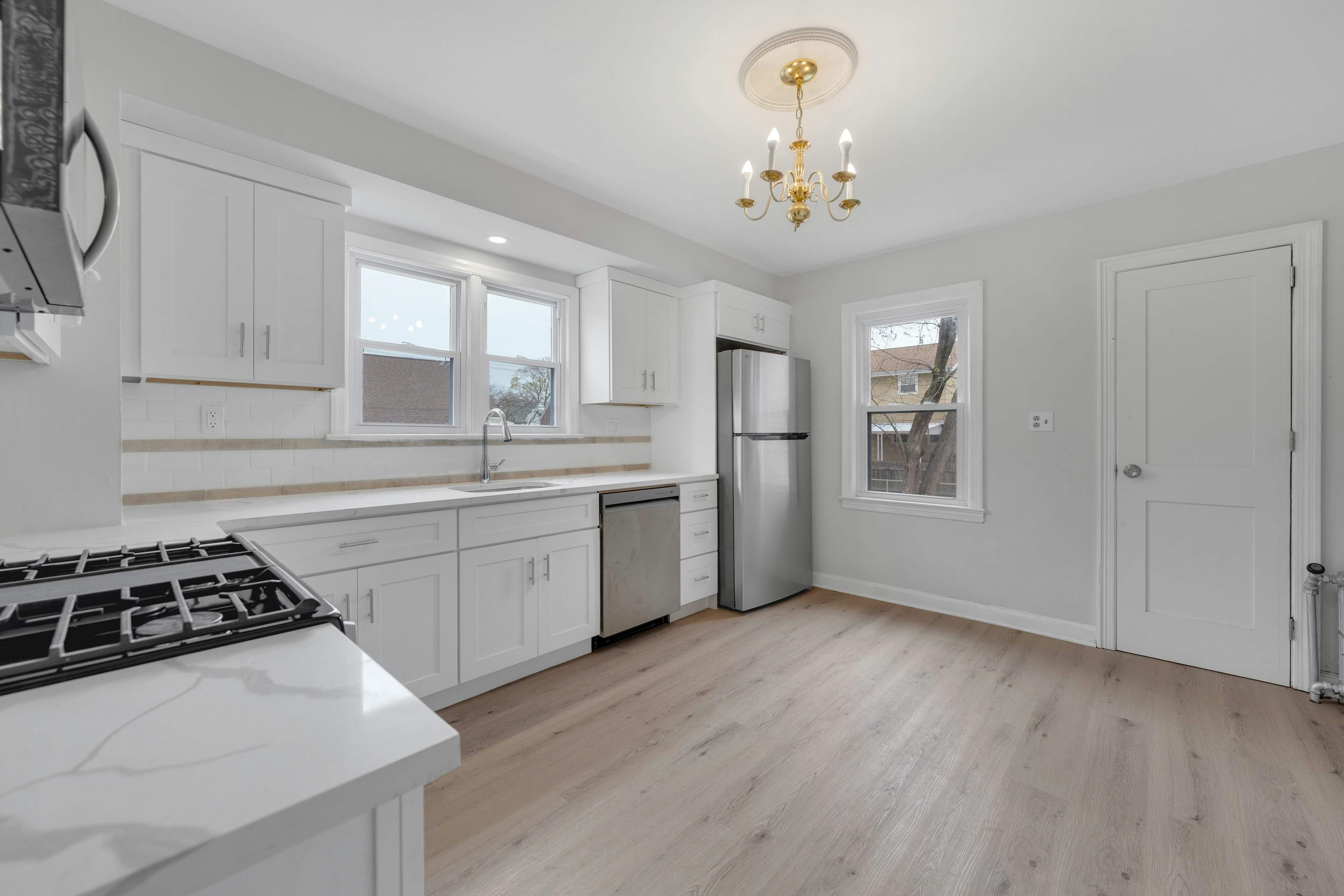 32 North 7th Avenue 