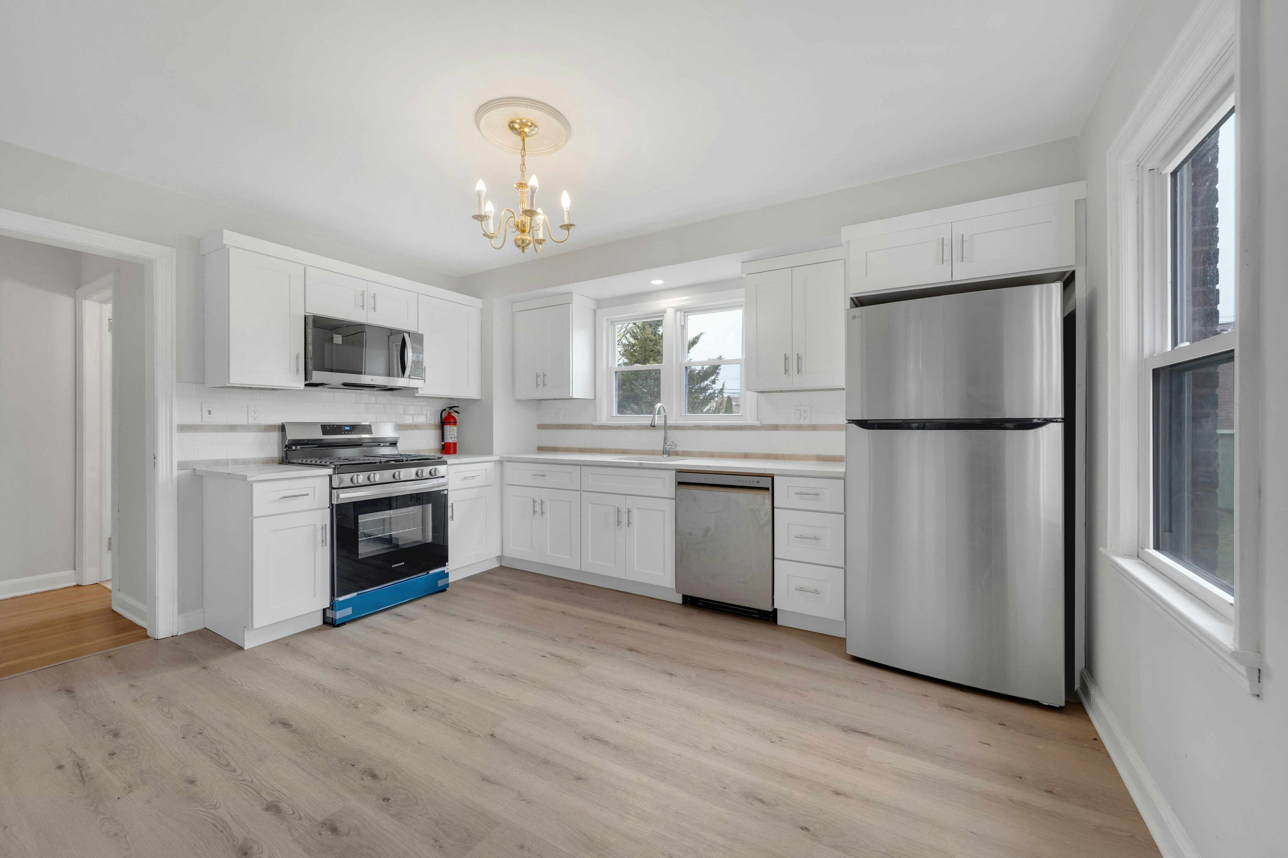 32 North 7th Avenue 