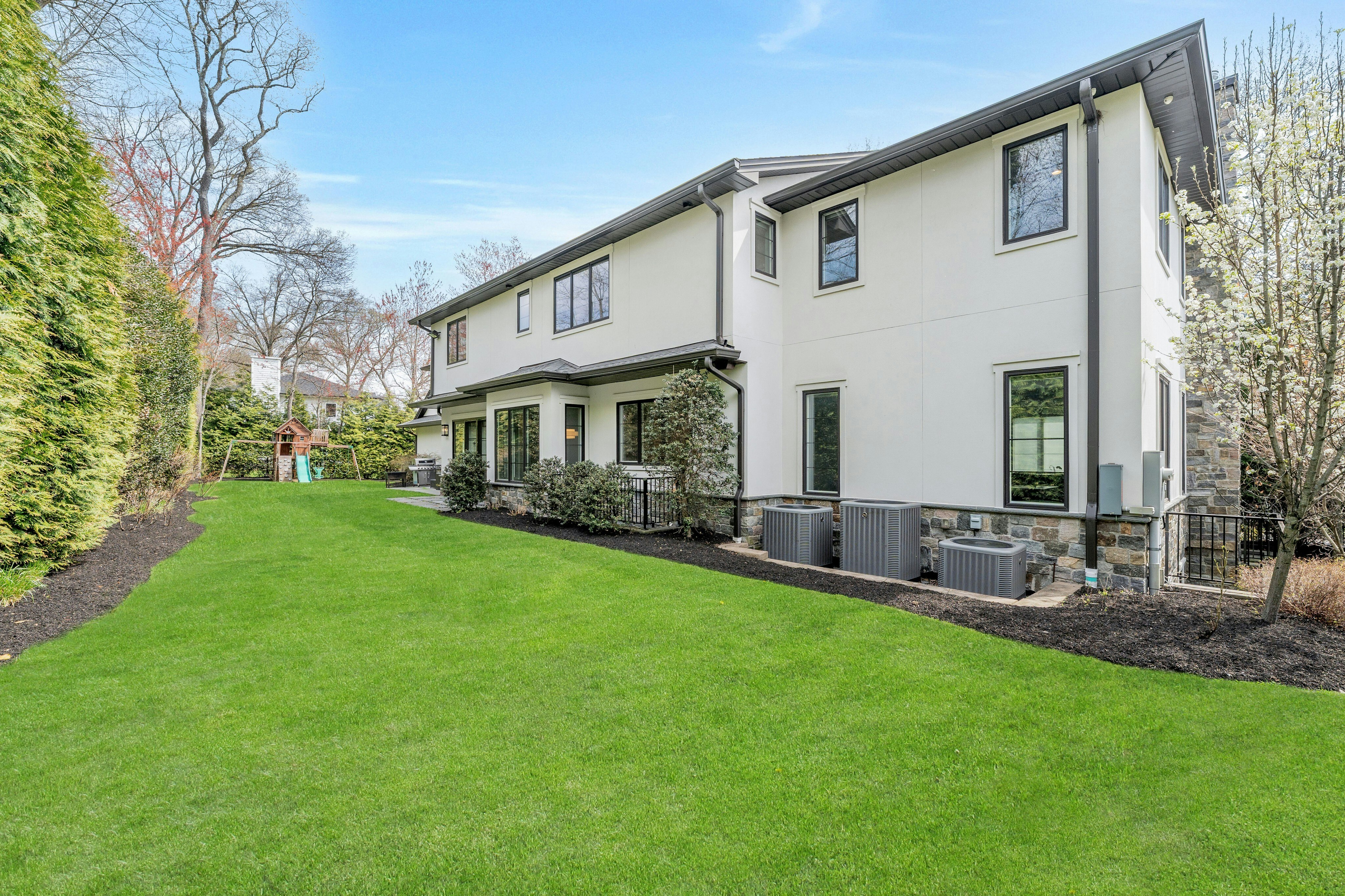 45 Brook Way 