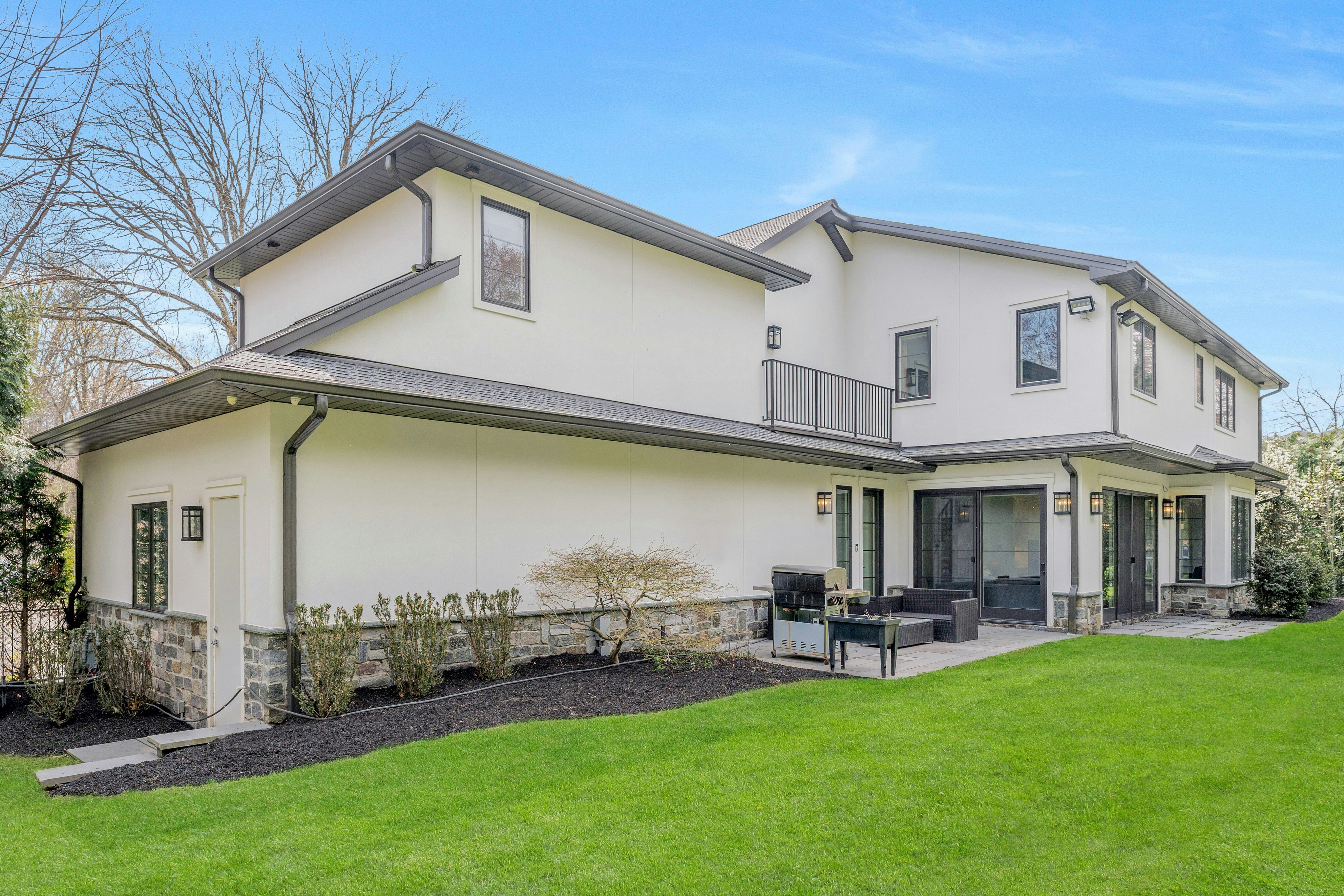 45 Brook Way 