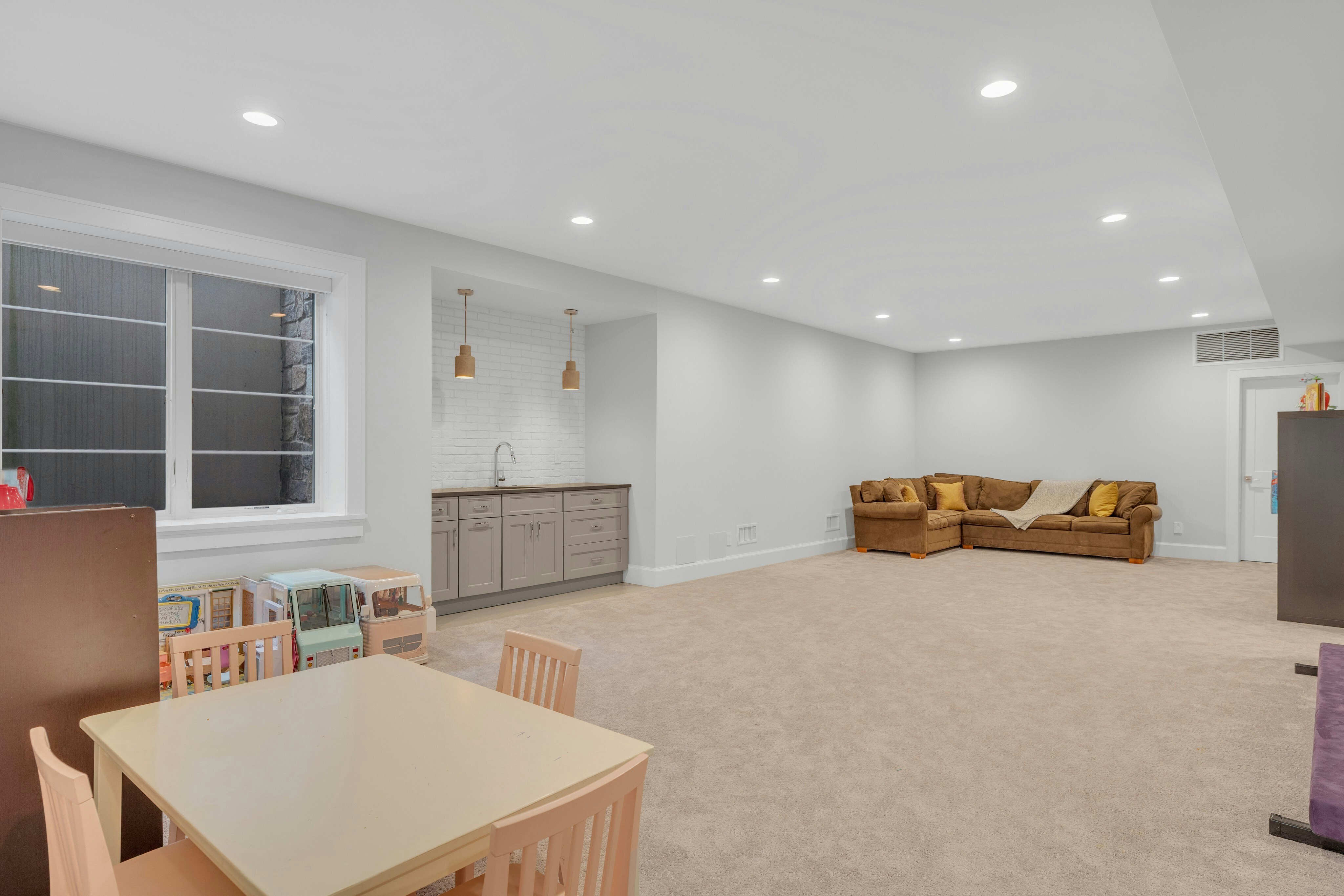 45 Brook Way 