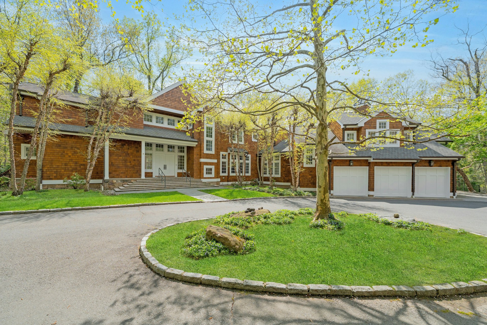 7 Charney Place 