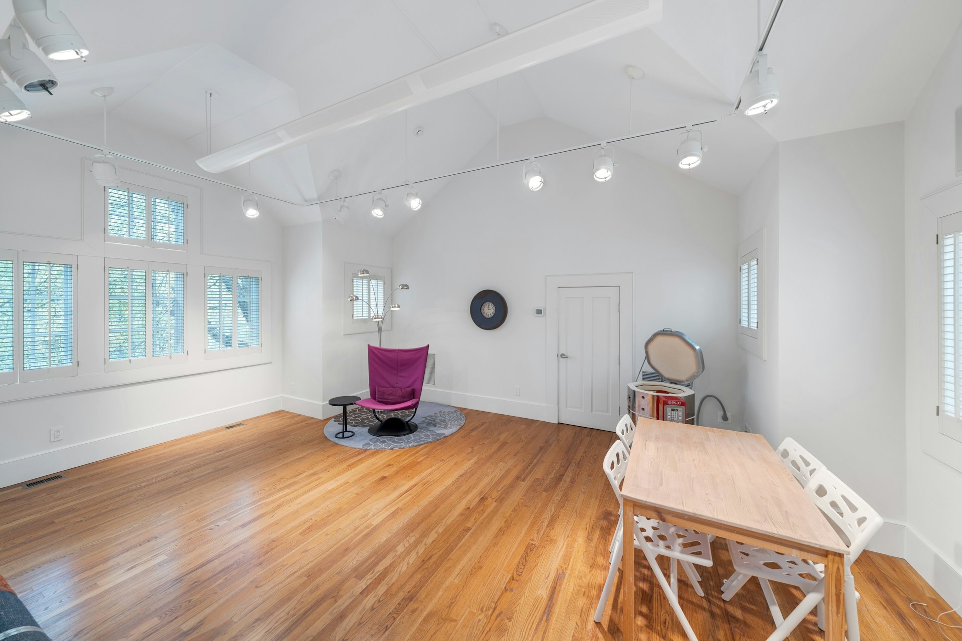 7 Charney Place 