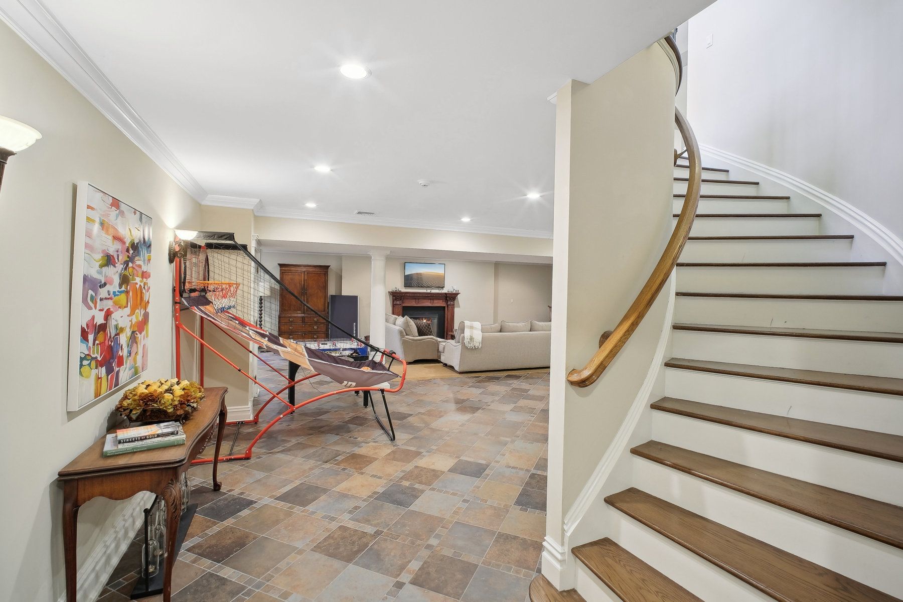 8 Willow Drive 