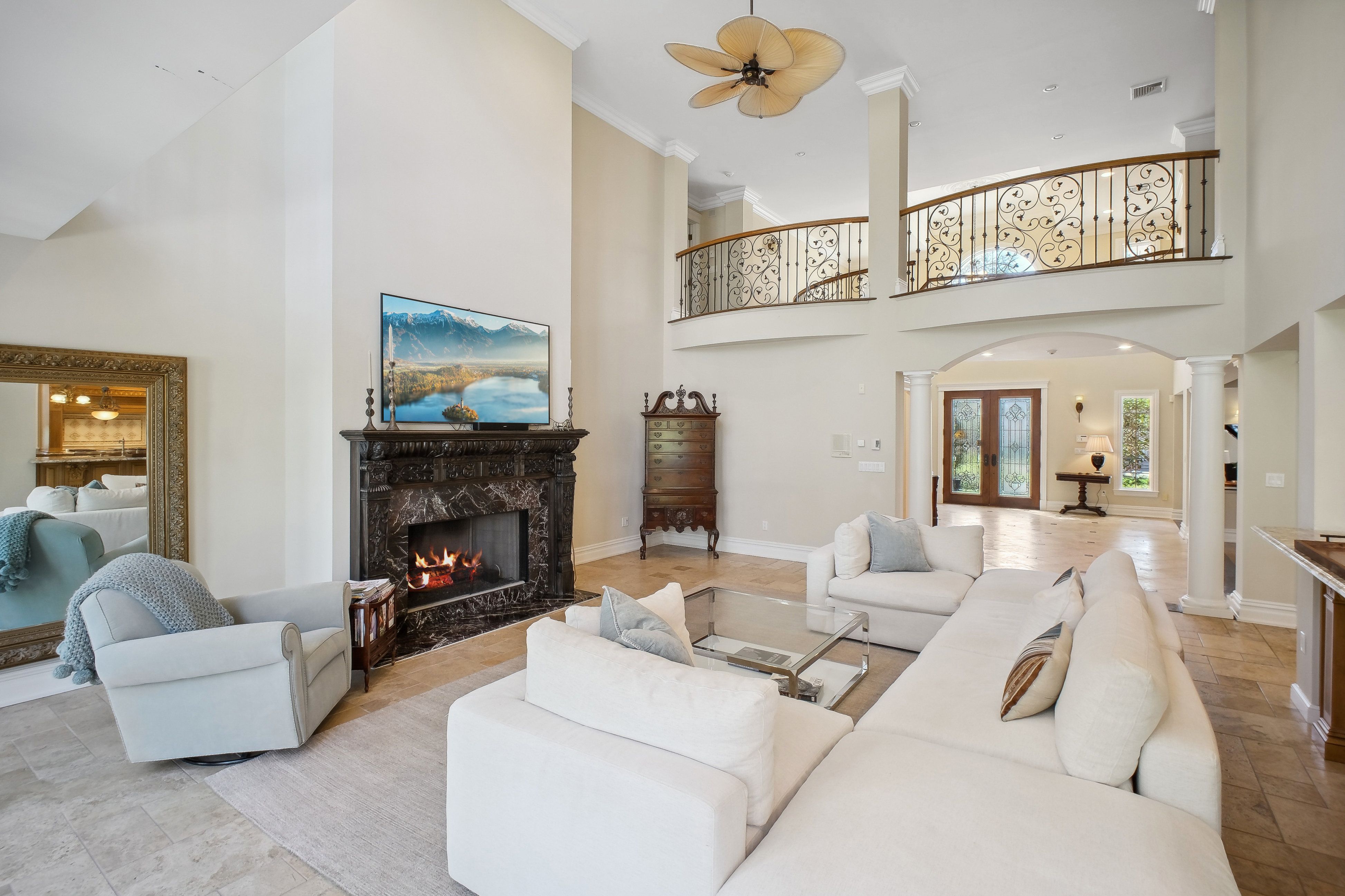 8 Willow Drive 
