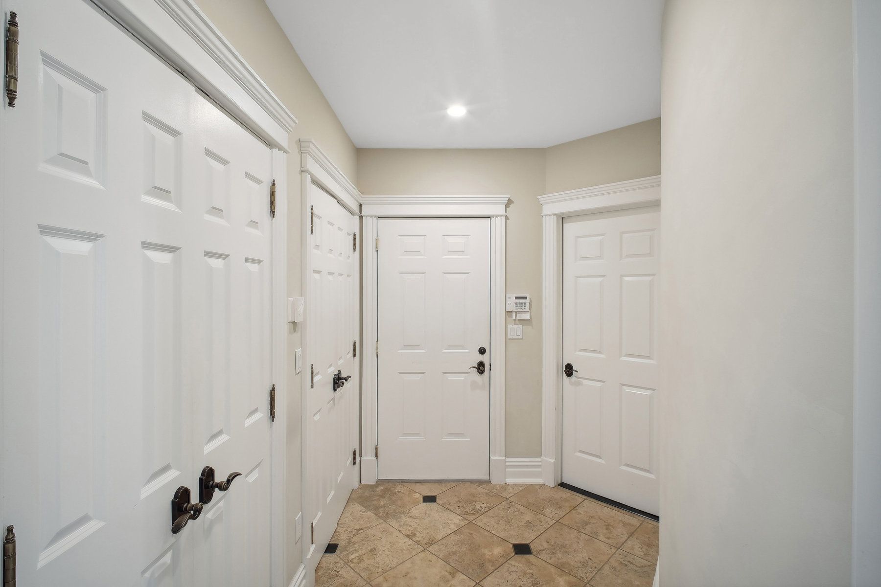 8 Willow Drive 