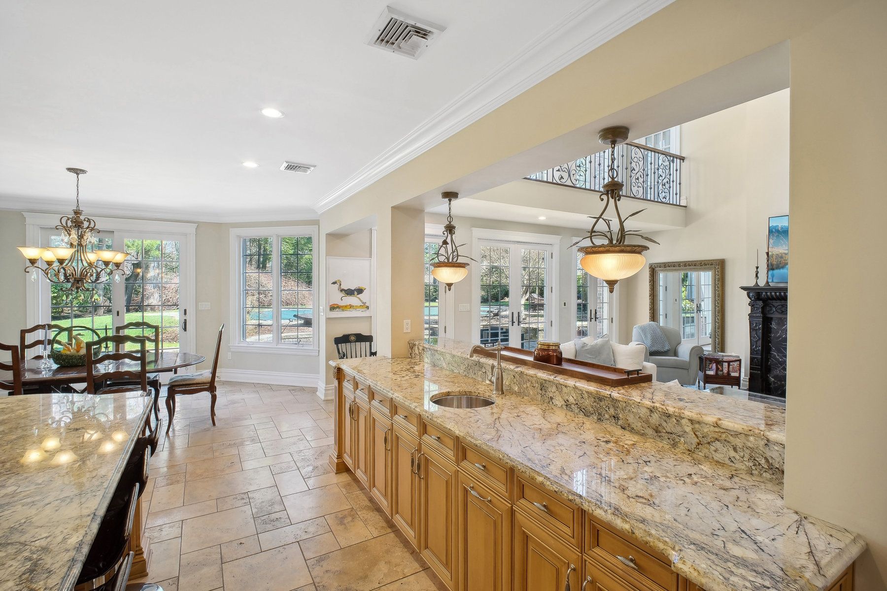 8 Willow Drive 