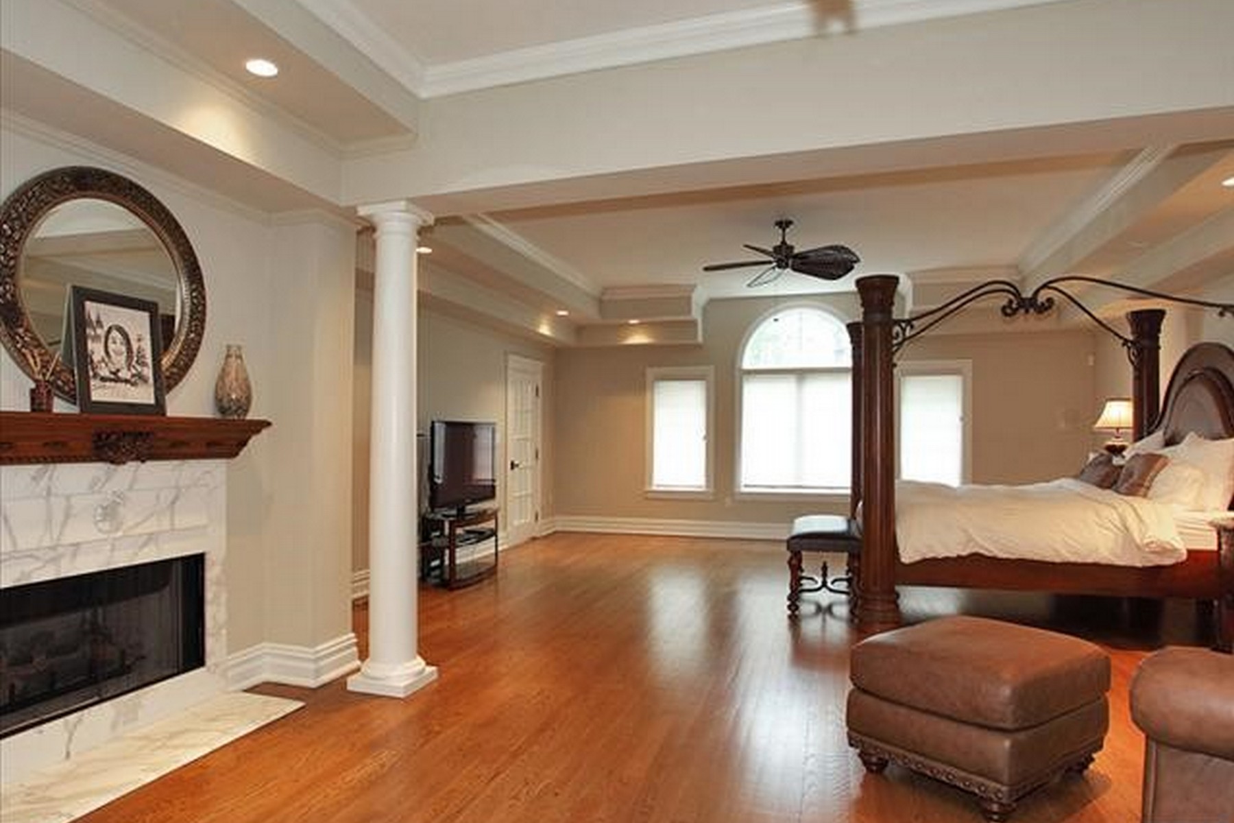 8 Willow Drive 