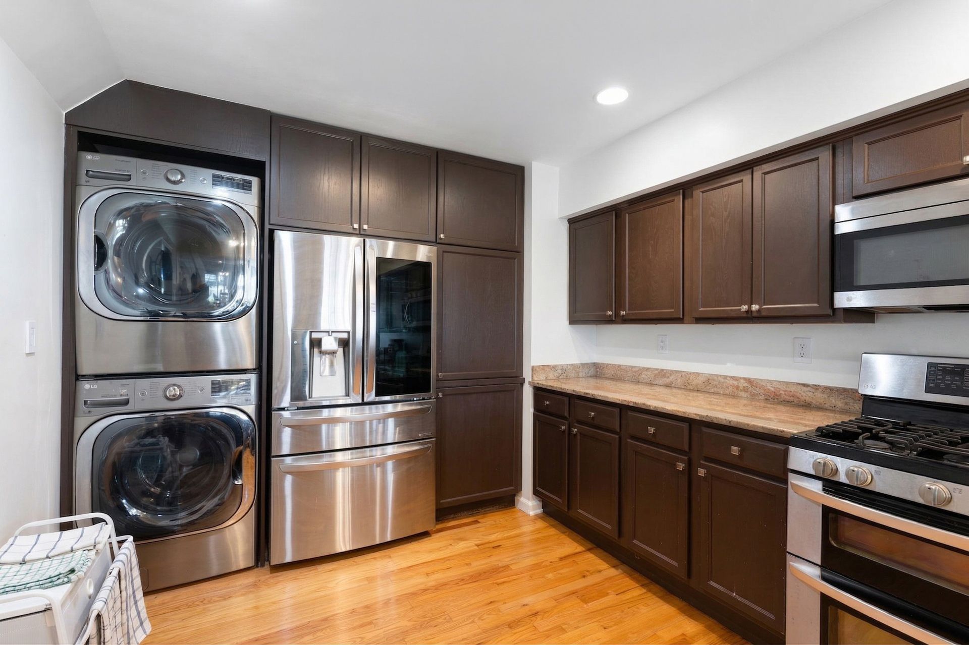 30 Mountain Avenue Unit 11