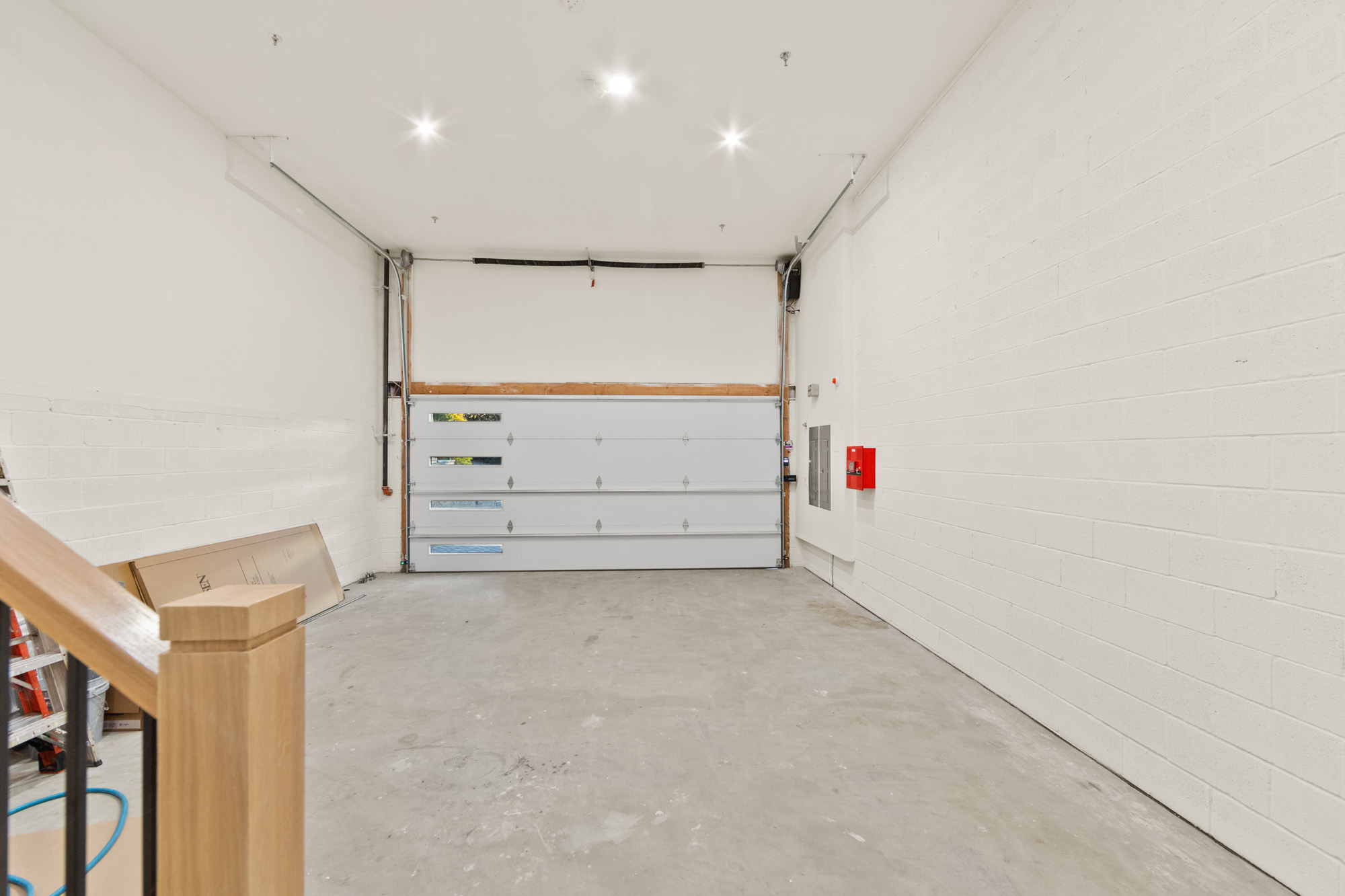 61 Edgewater Road