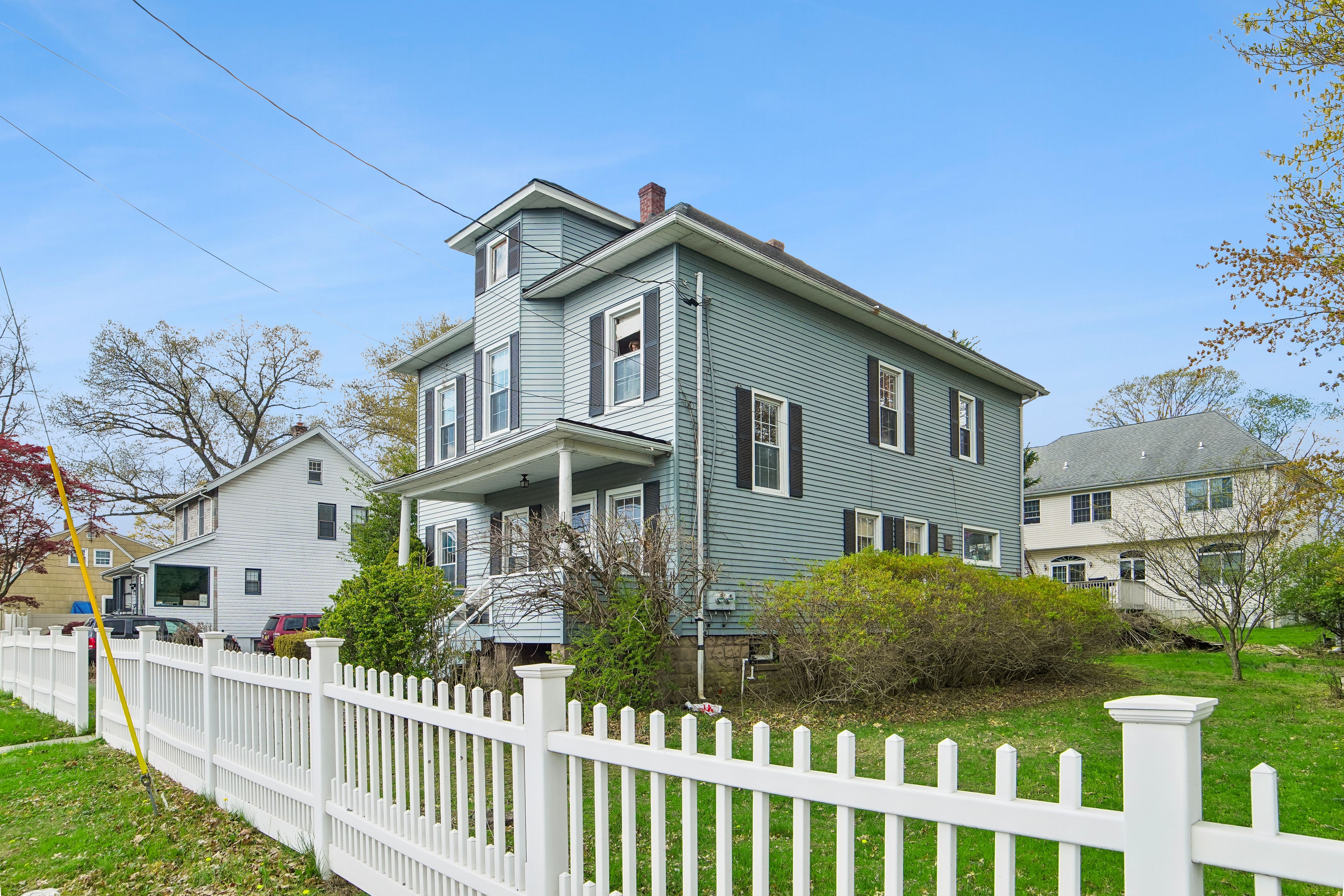 219 Livingston Street 