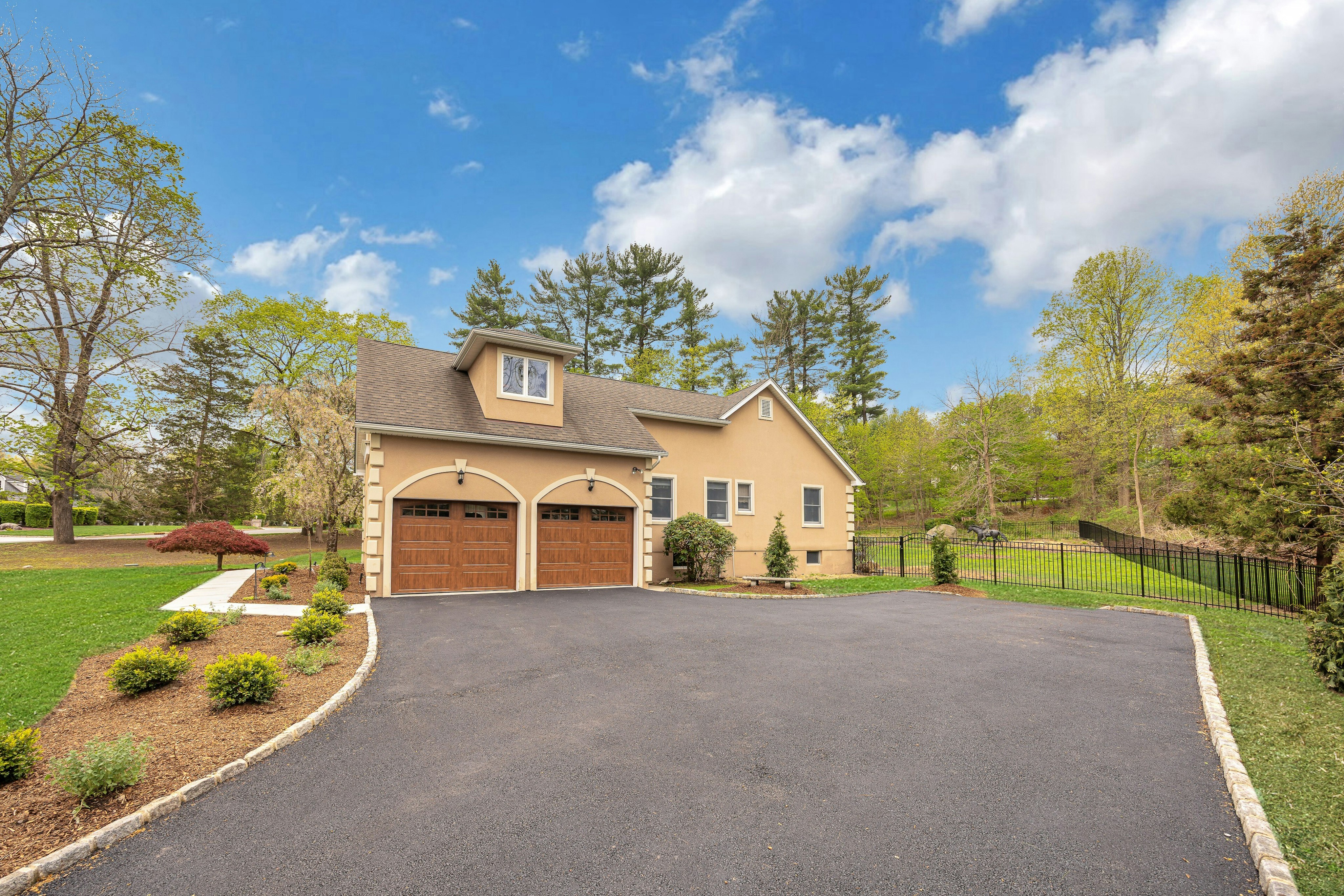 2 Crocker Mansion Drive 