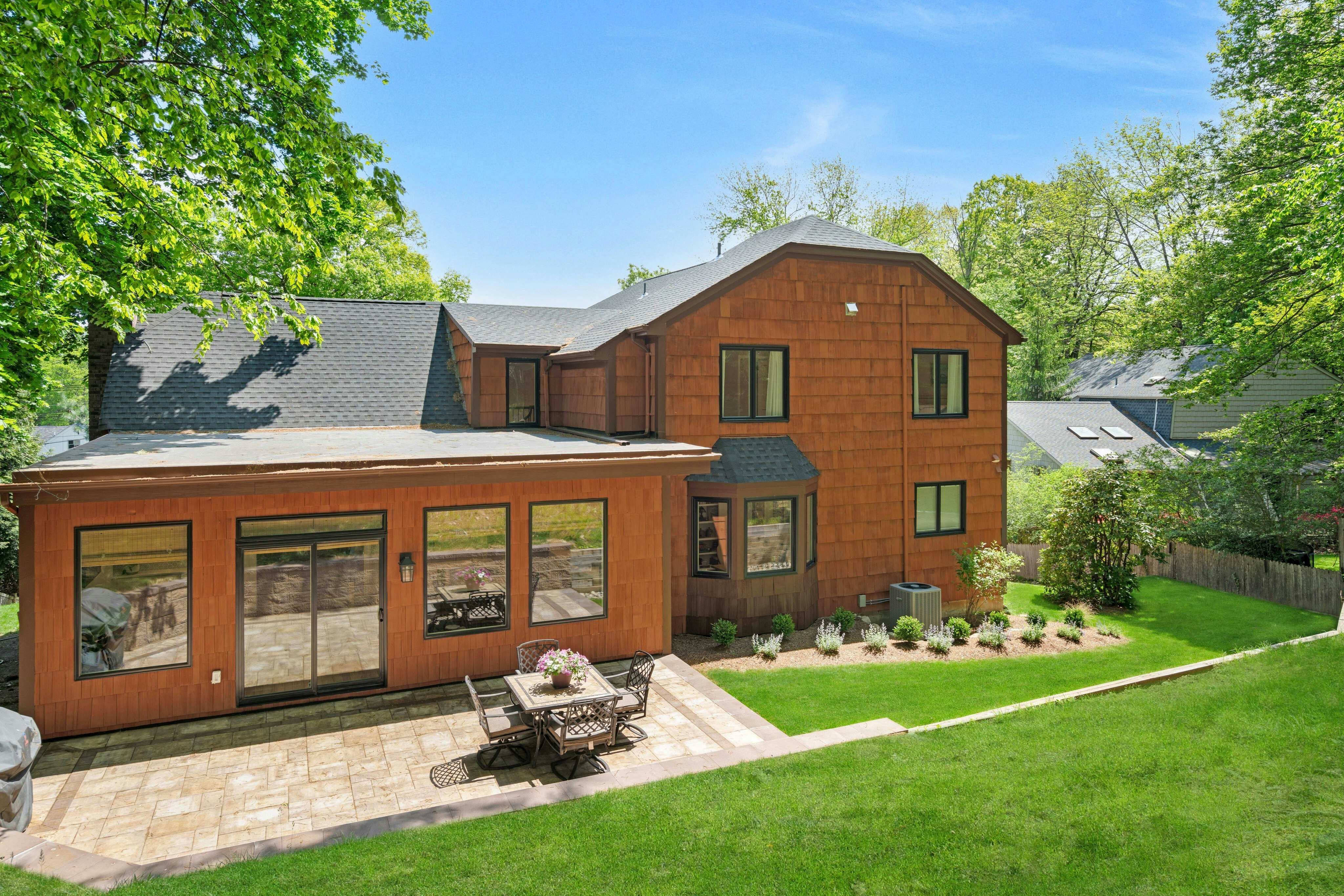 610 North Monroe Street 