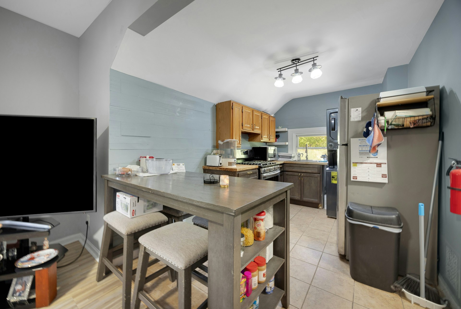 460 Orchard Street, Apt 2 
