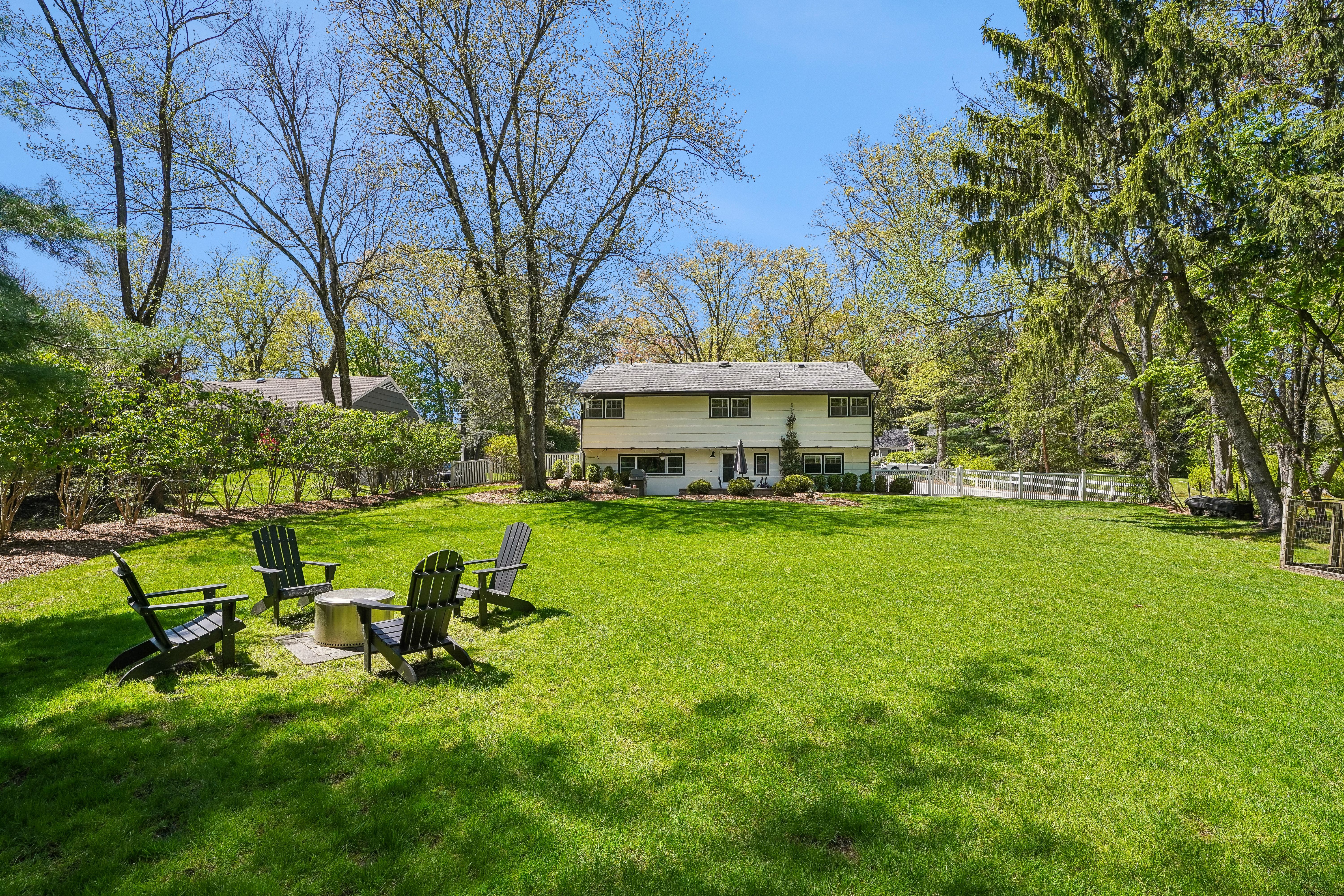 586 Sparrowbush Road 