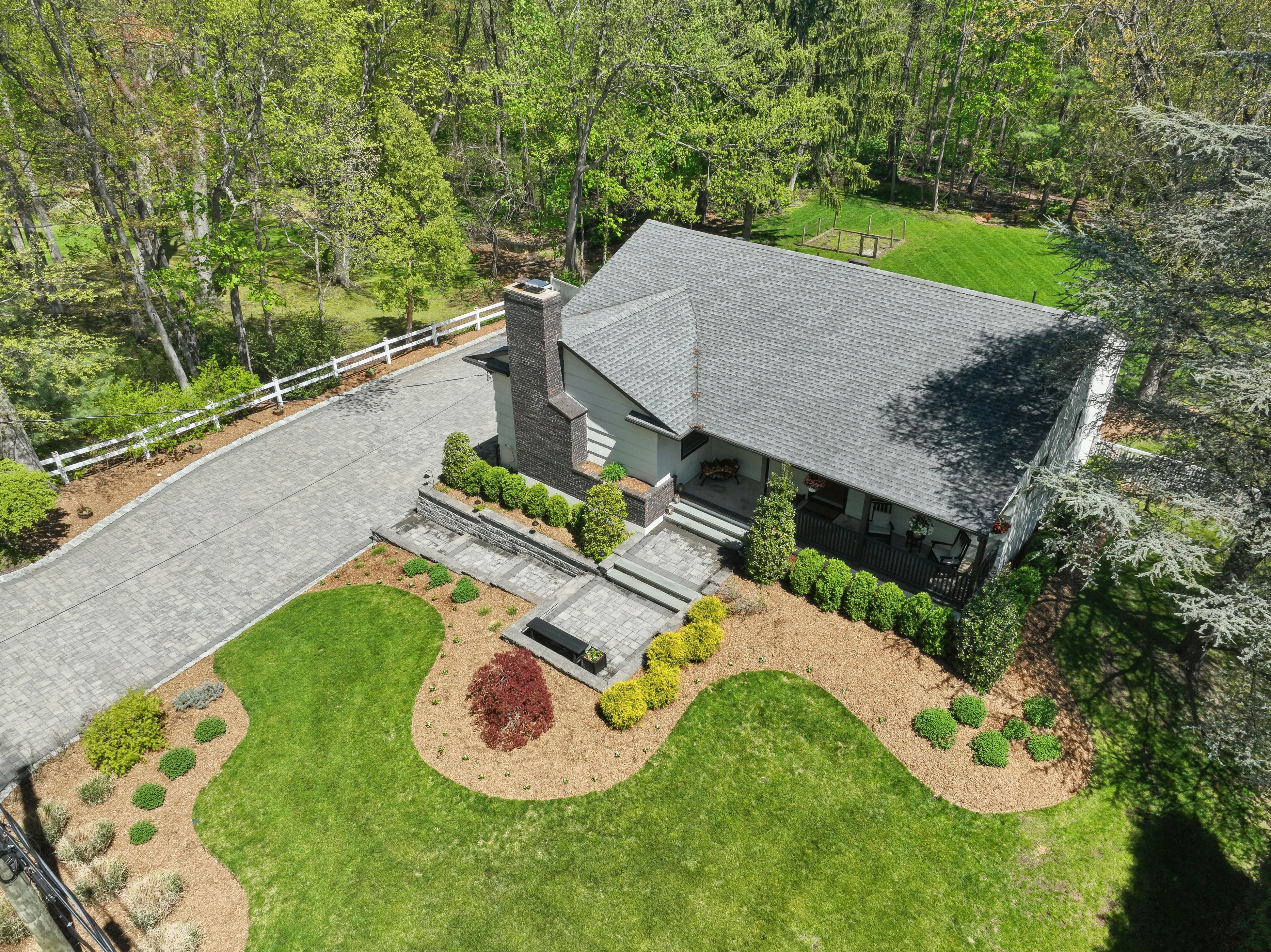 586 Sparrowbush Road 