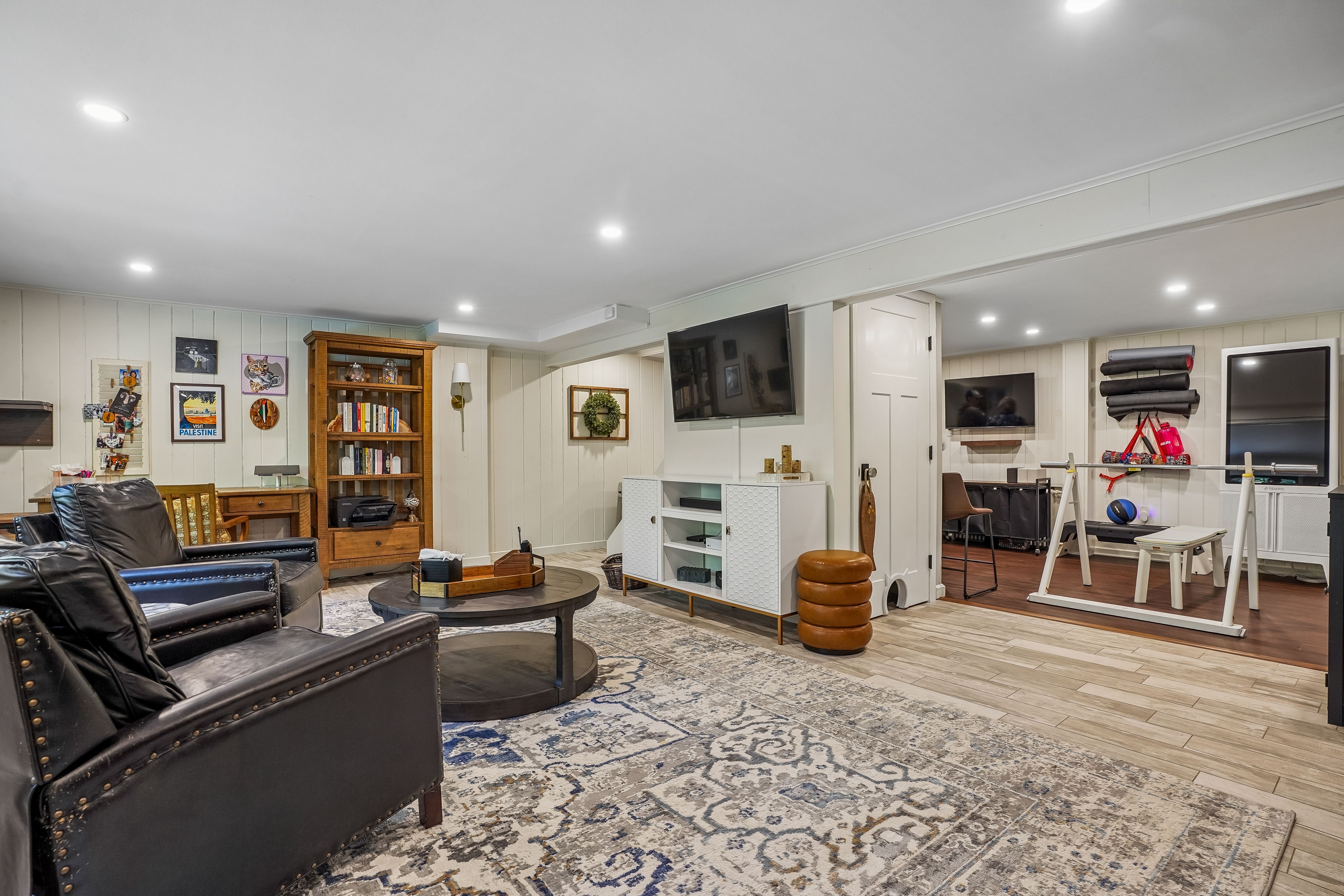586 Sparrowbush Road 