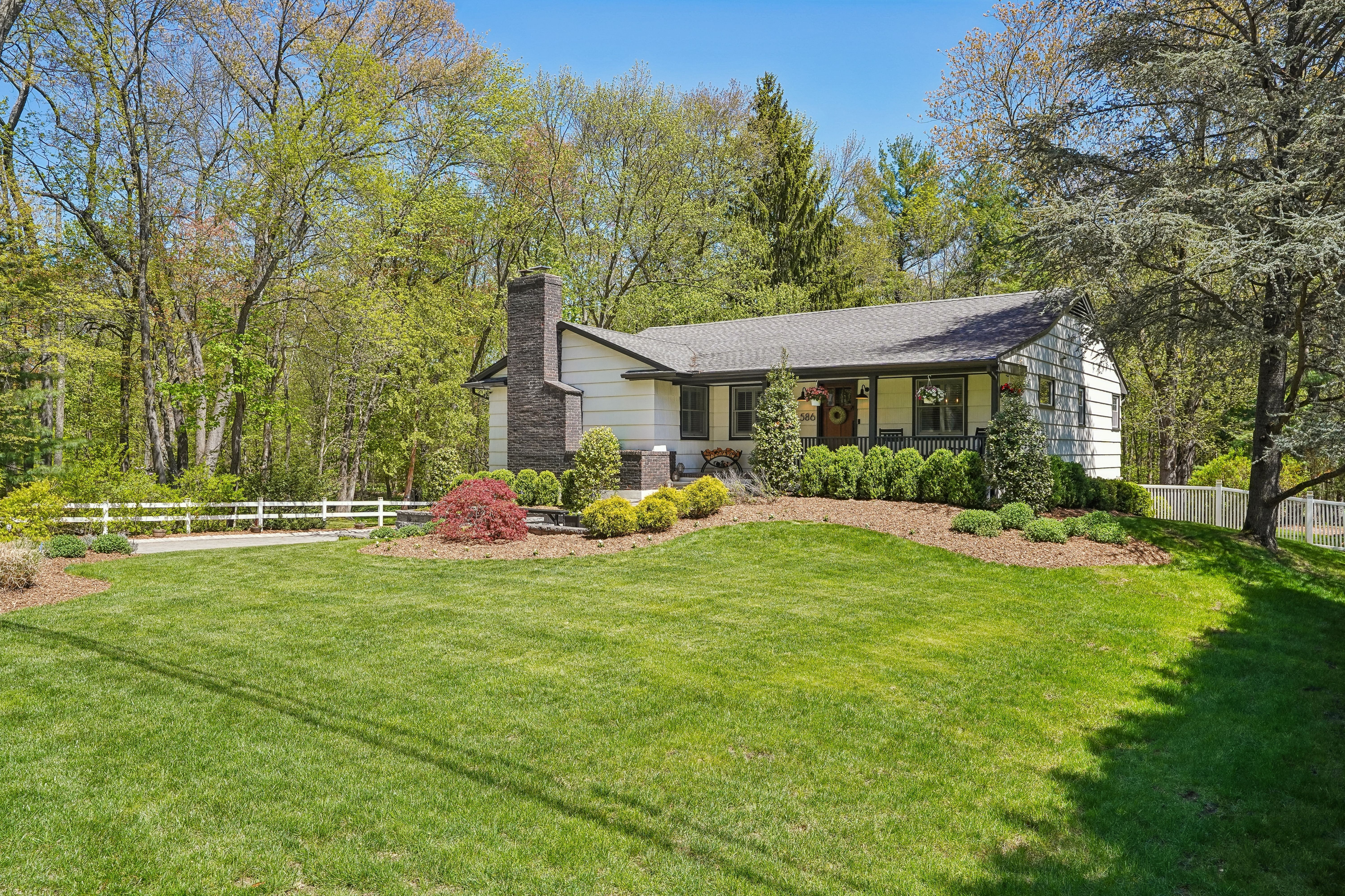 586 Sparrowbush Road 