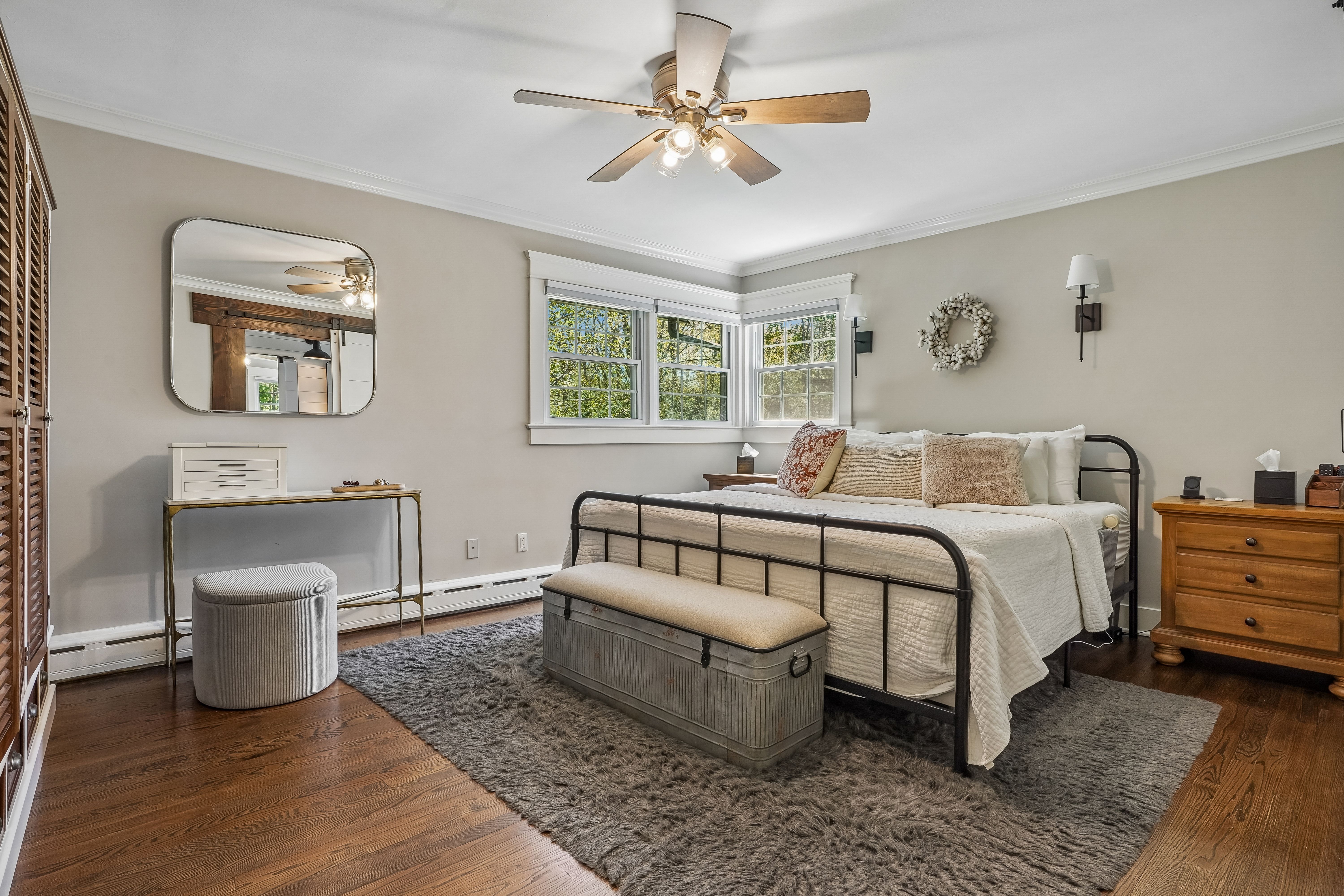 586 Sparrowbush Road 
