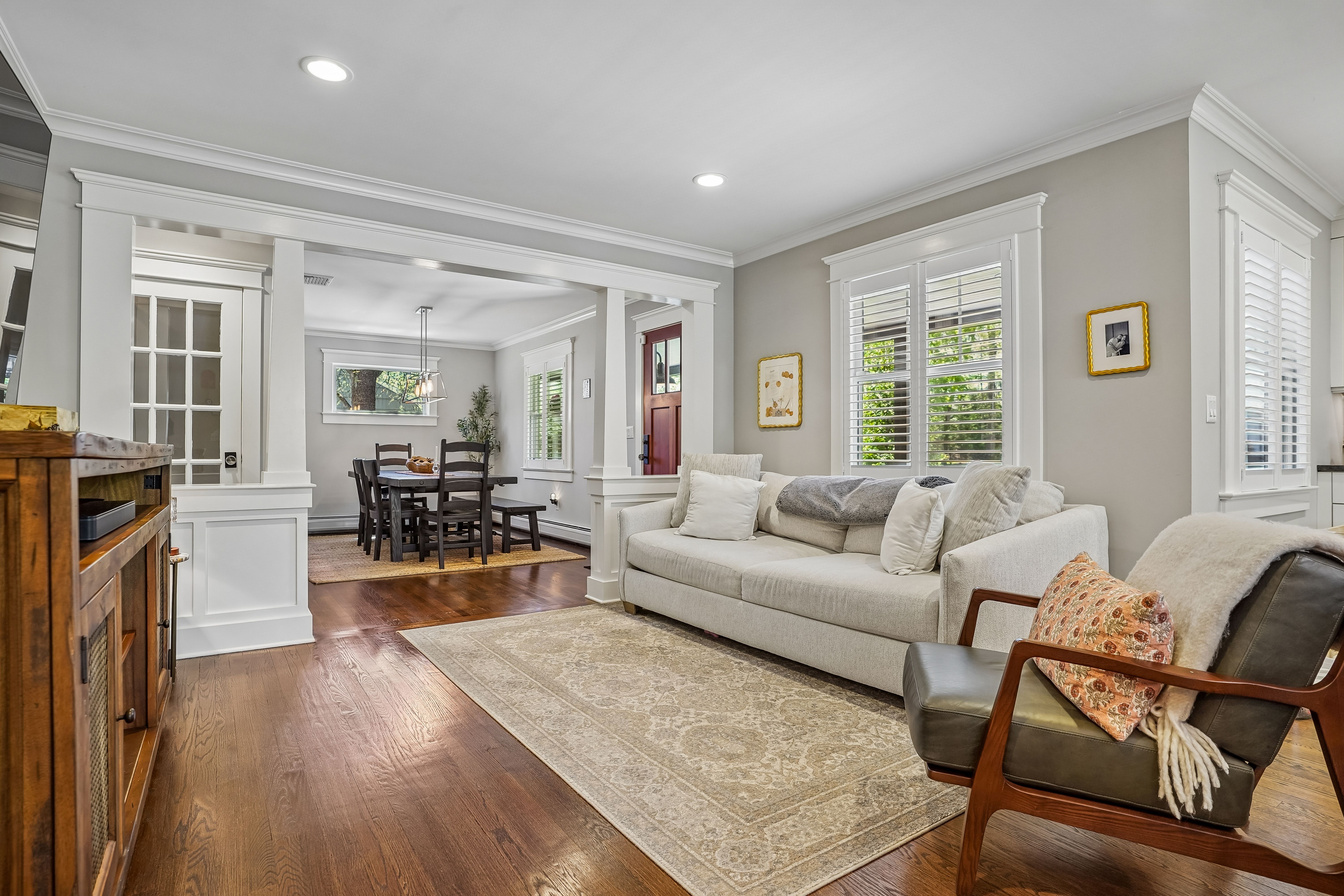 586 Sparrowbush Road 