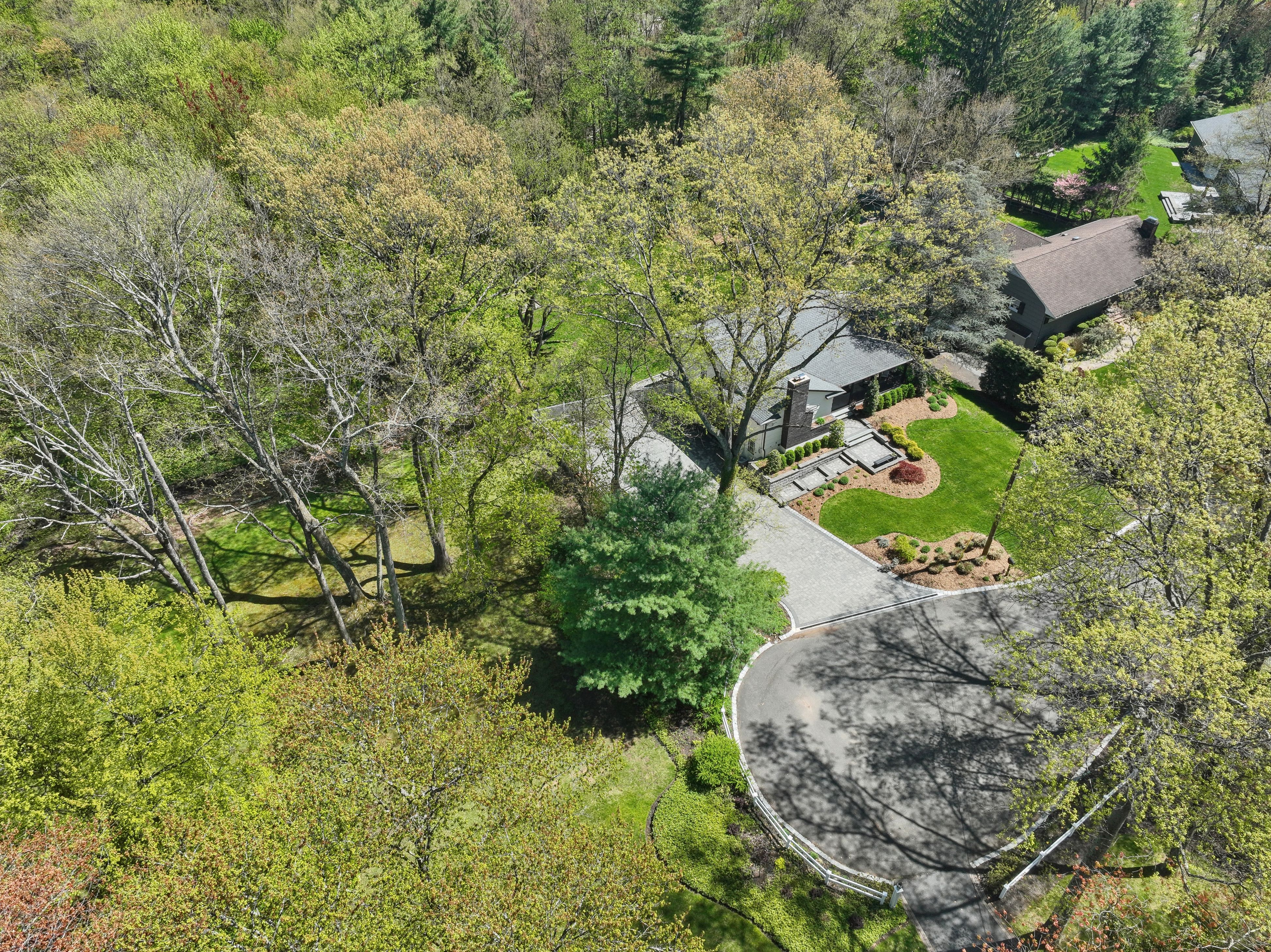 586 Sparrowbush Road 